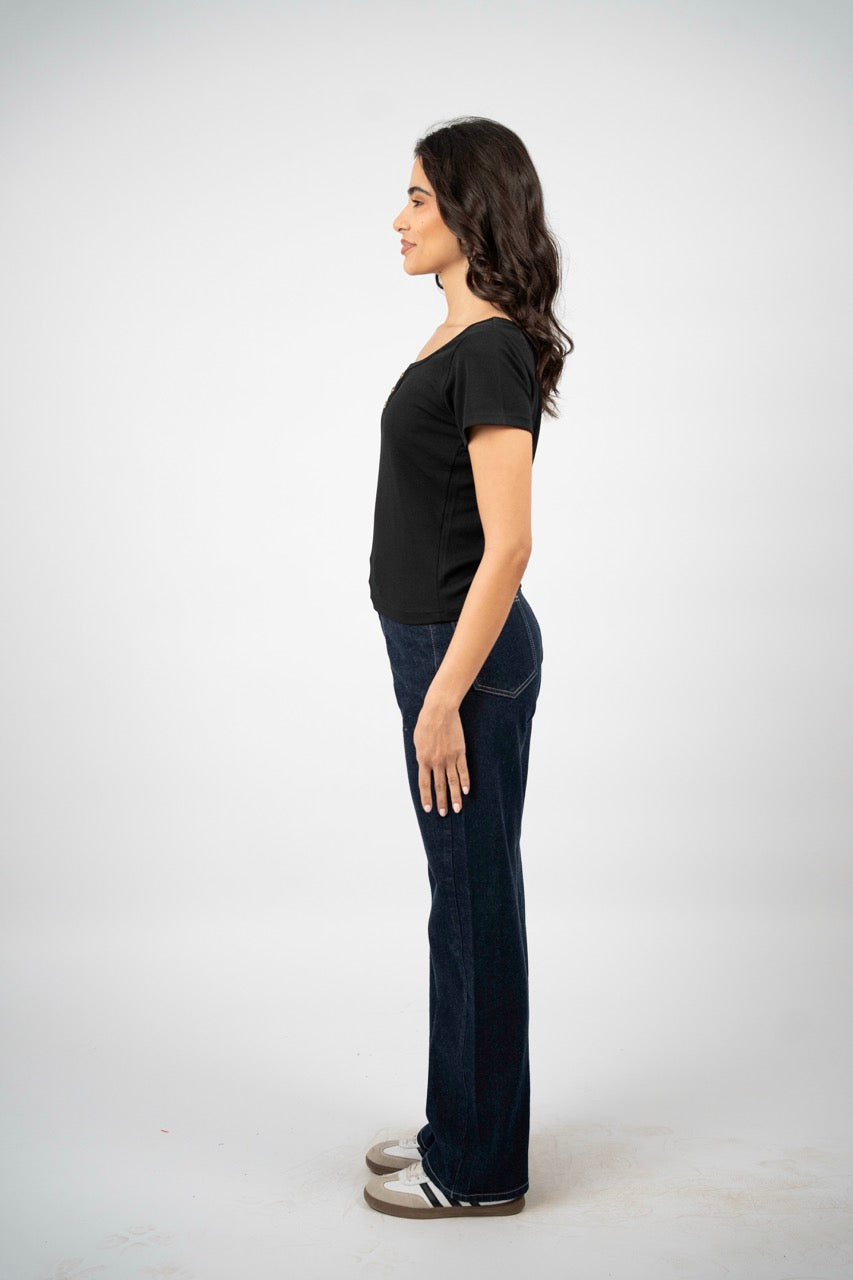 MINIMAL RIB BUTTON TOP