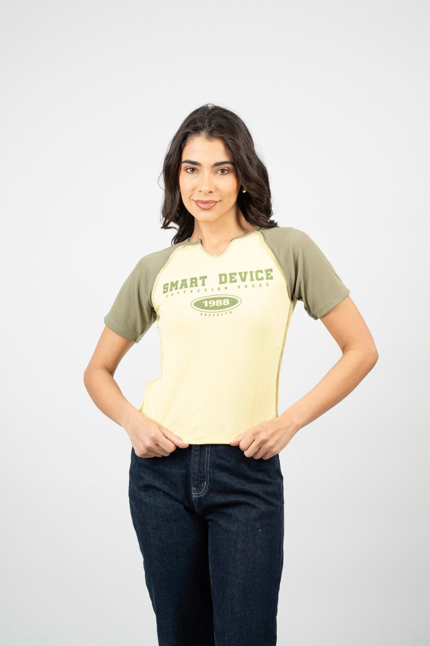 SMART DEVICE RAGLAN TEE