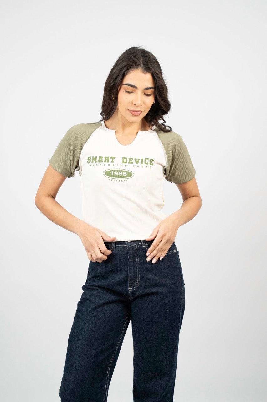 SMART DEVICE RAGLAN TEE