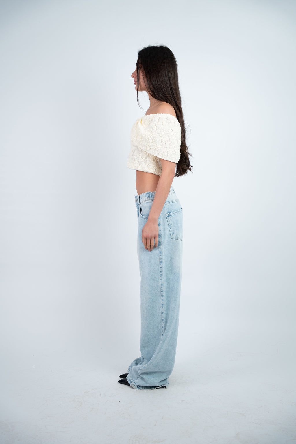 OFF SHOULDER CROPPED TOP