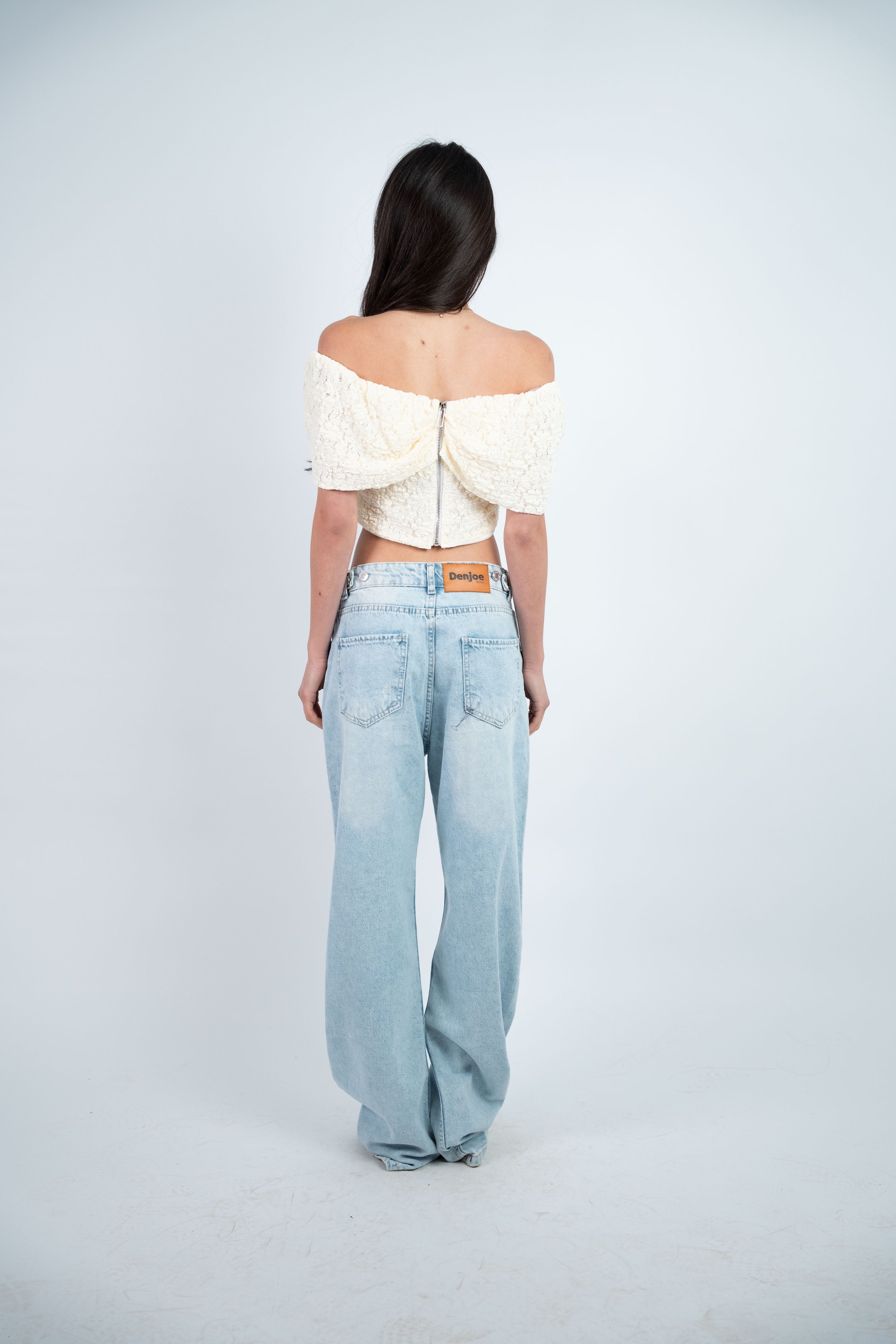 OFF SHOULDER CROPPED TOP