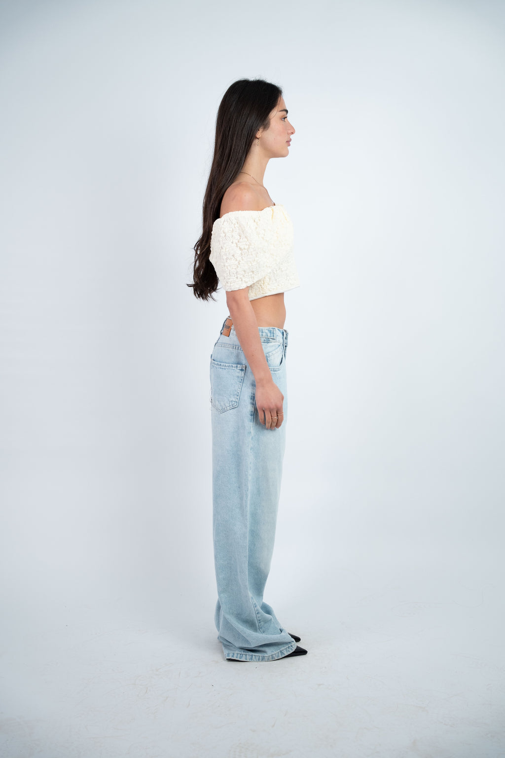 OFF SHOULDER CROPPED TOP