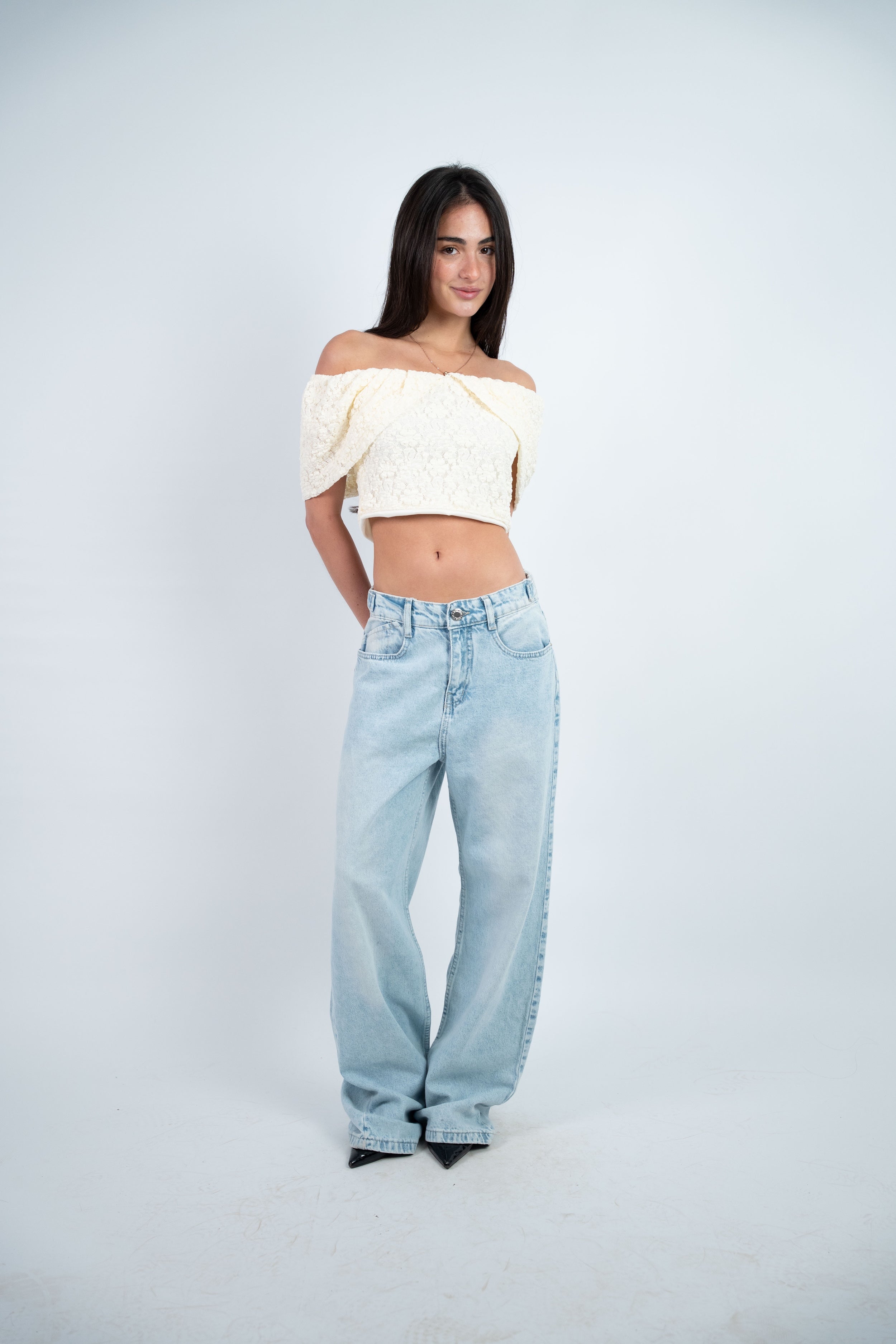 OFF SHOULDER CROPPED TOP