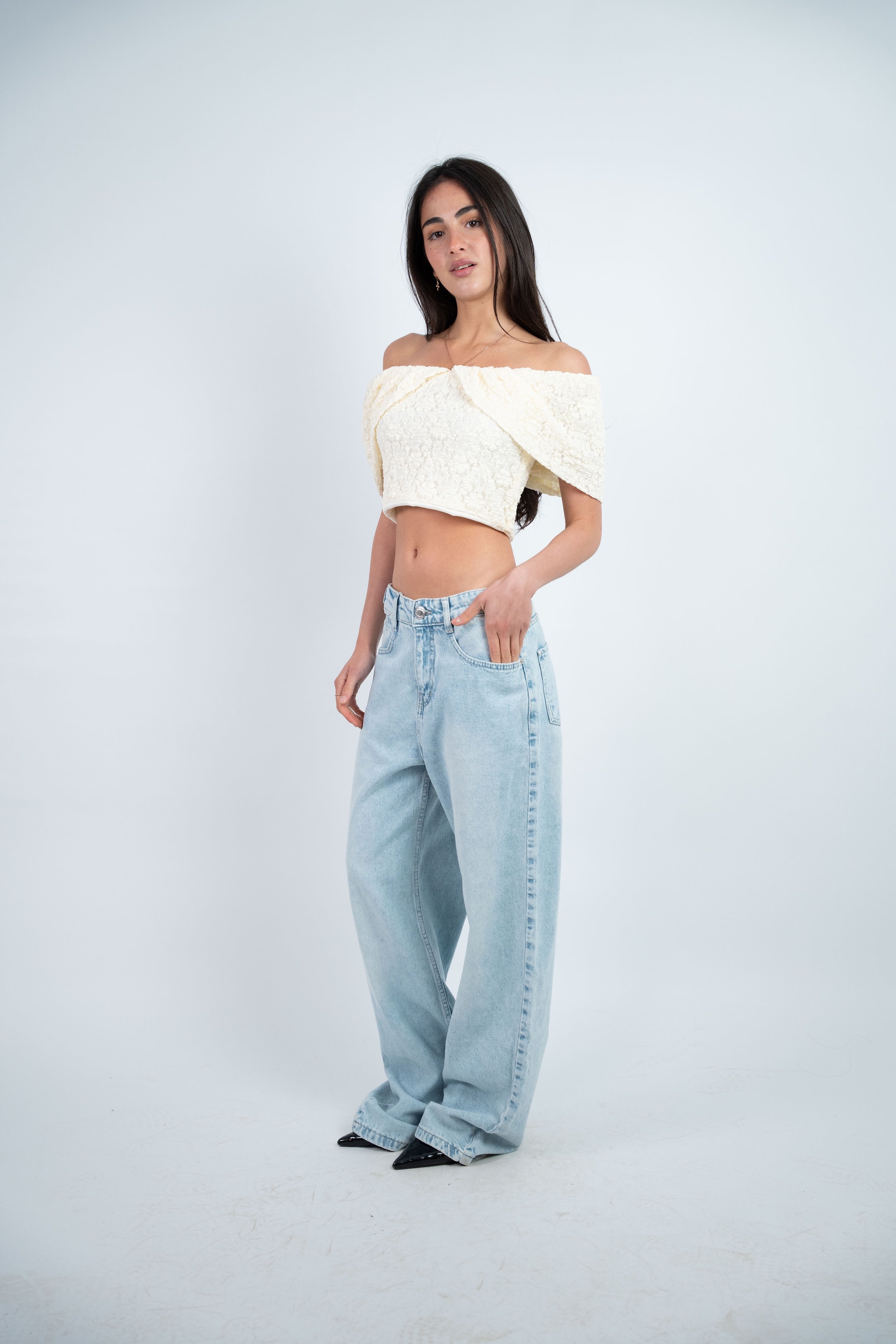 OFF SHOULDER CROPPED TOP