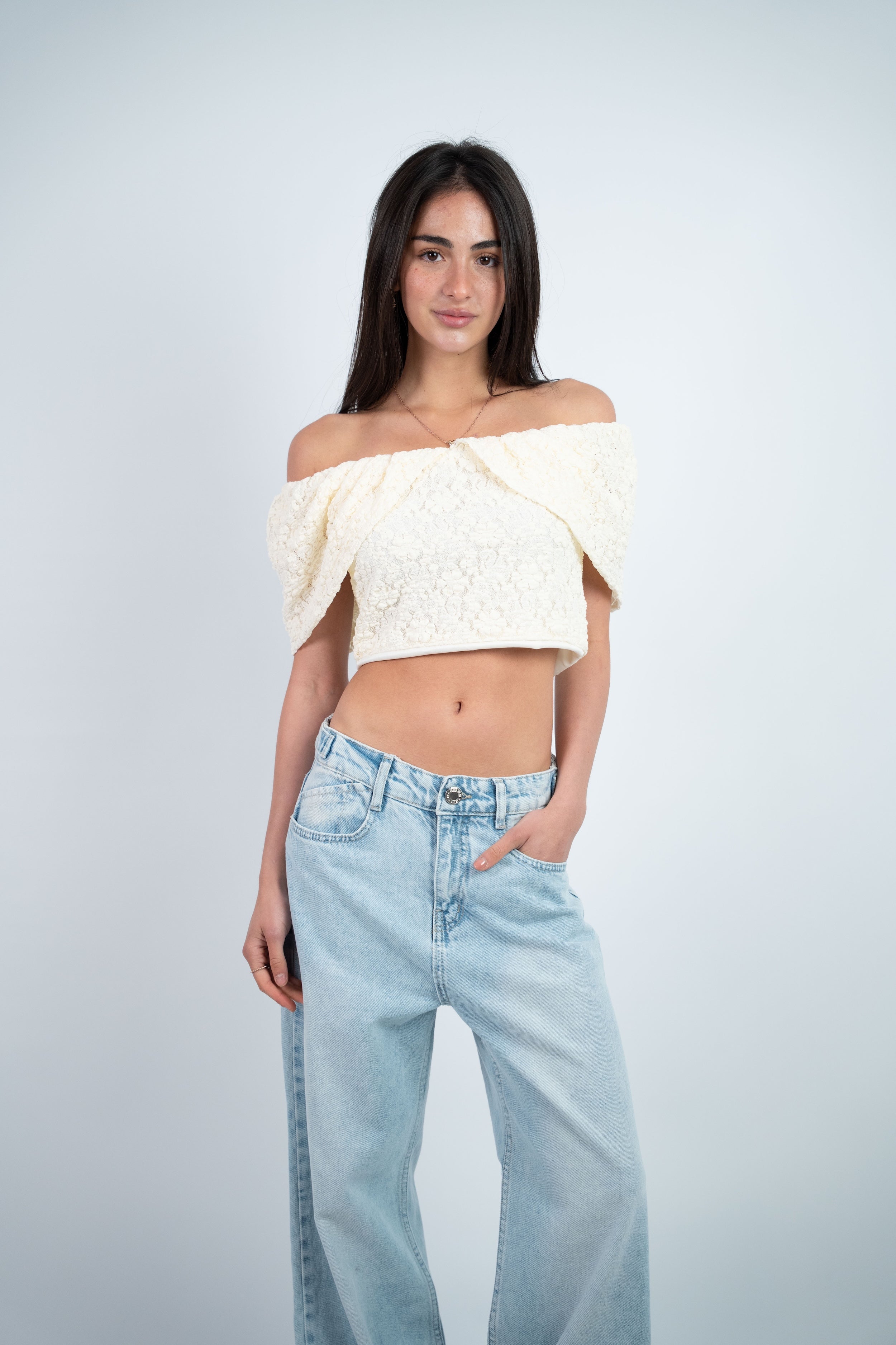 OFF SHOULDER CROPPED TOP