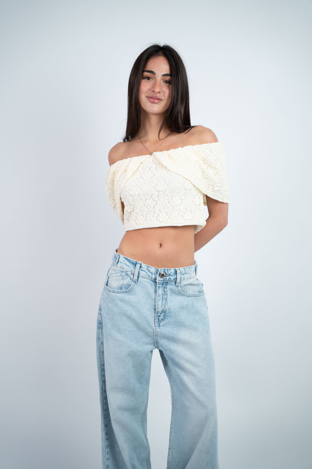OFF SHOULDER CROPPED TOP