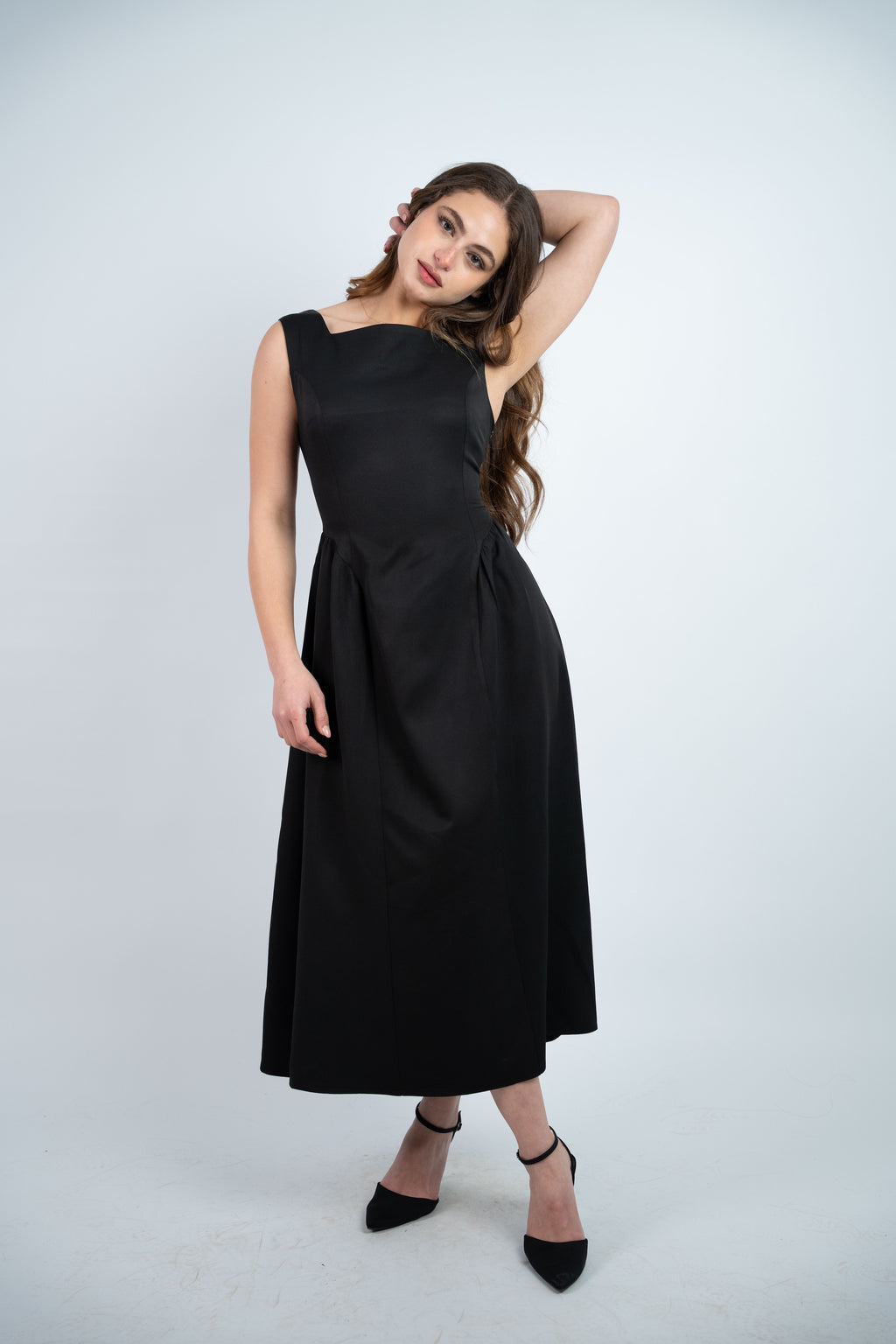 SLEEVELESS MIDI DRESS
