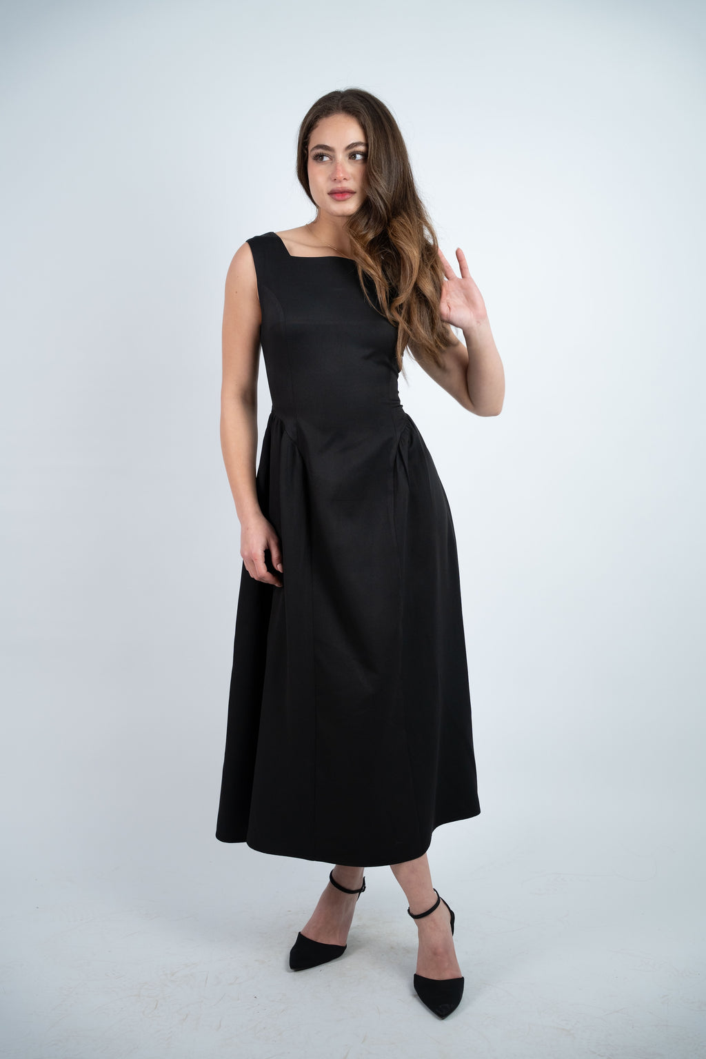 SLEEVELESS MIDI DRESS
