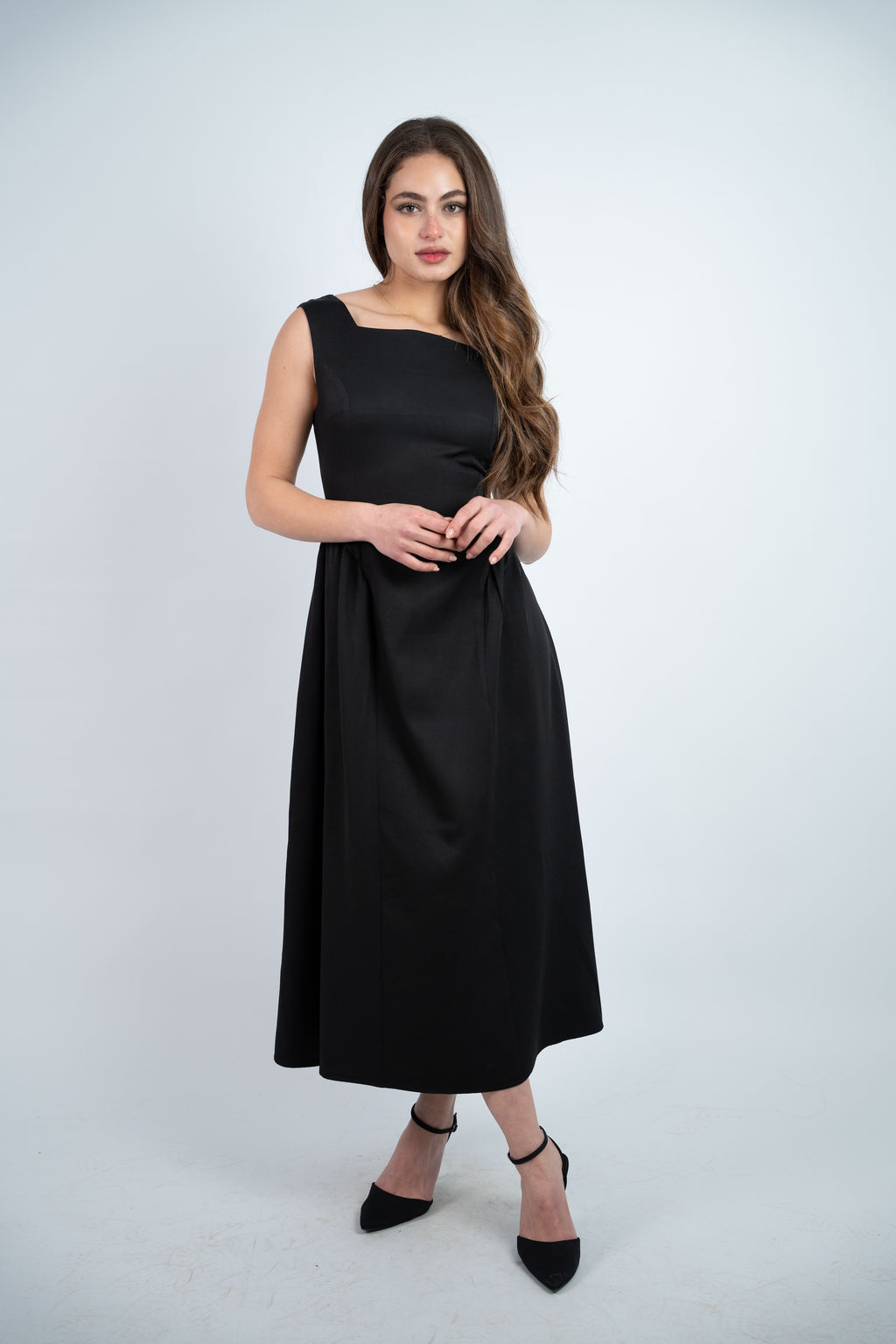 SLEEVELESS MIDI DRESS