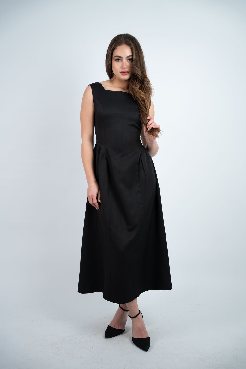 SLEEVELESS MIDI DRESS