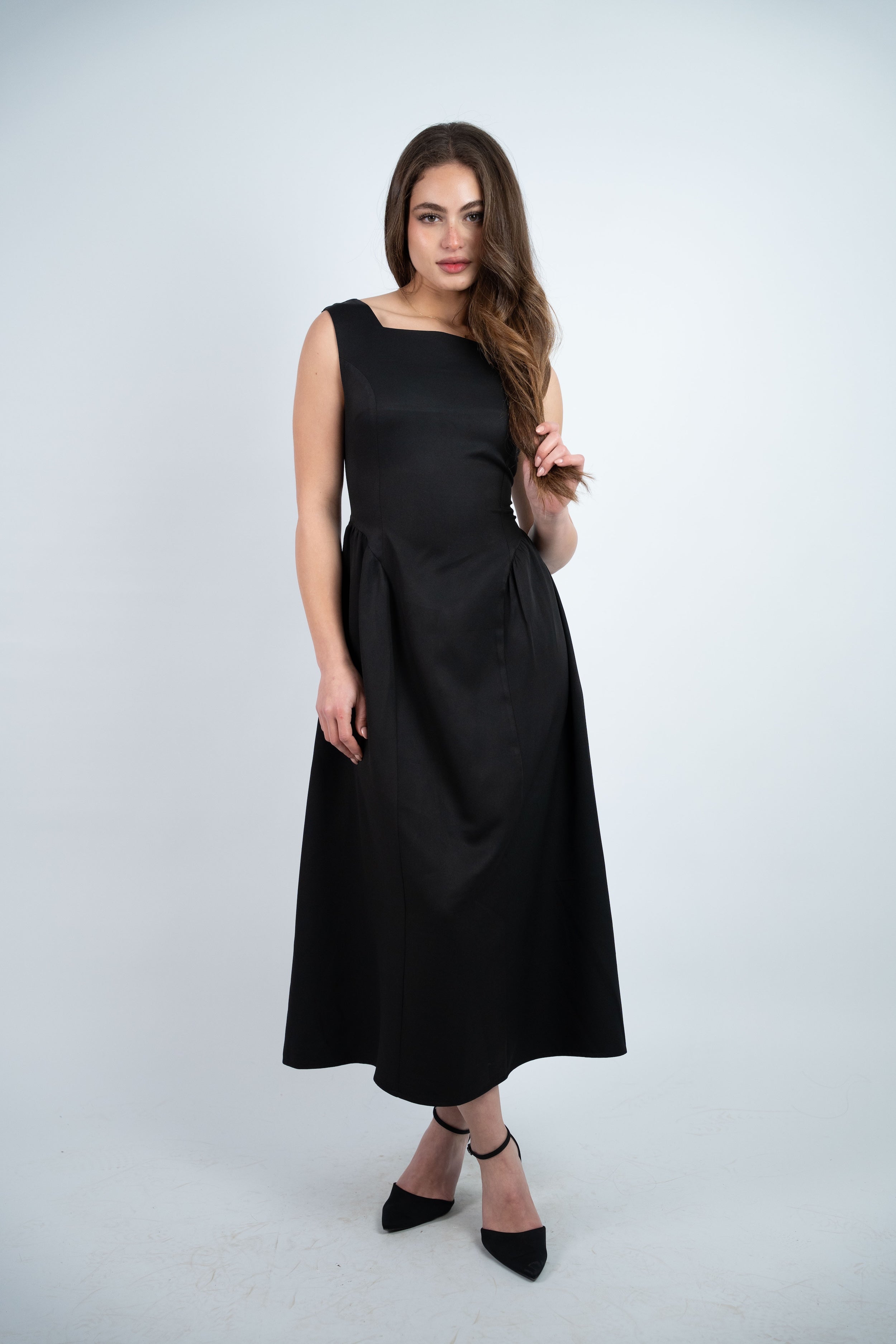 SLEEVELESS MIDI DRESS