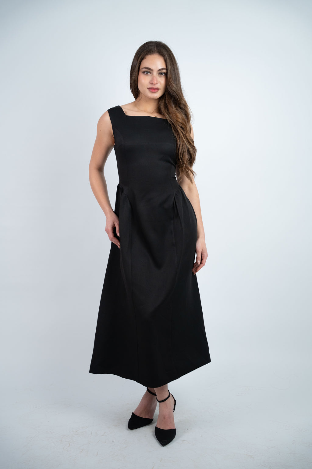 SLEEVELESS MIDI DRESS