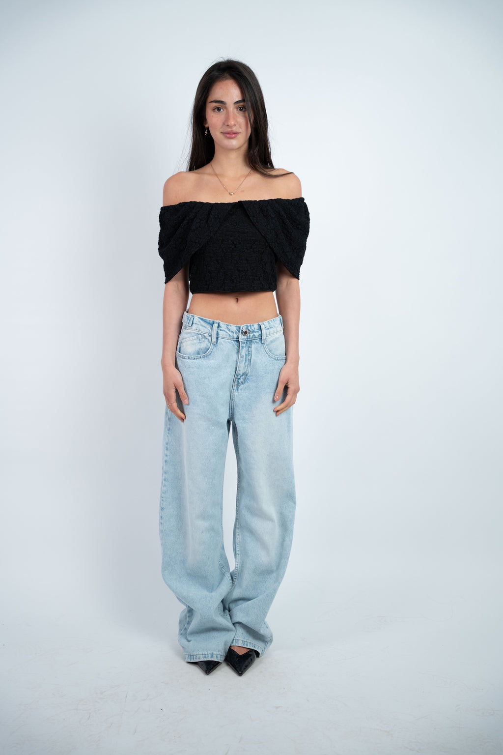 OFF SHOULDER CROPPED TOP