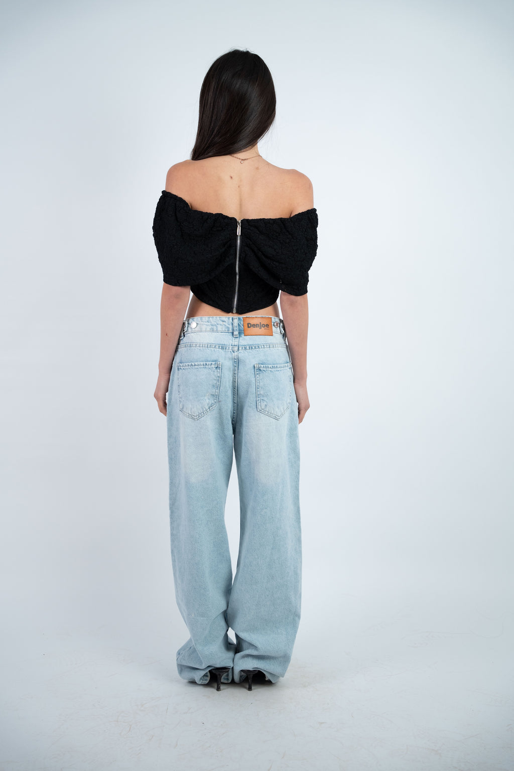 OFF SHOULDER CROPPED TOP