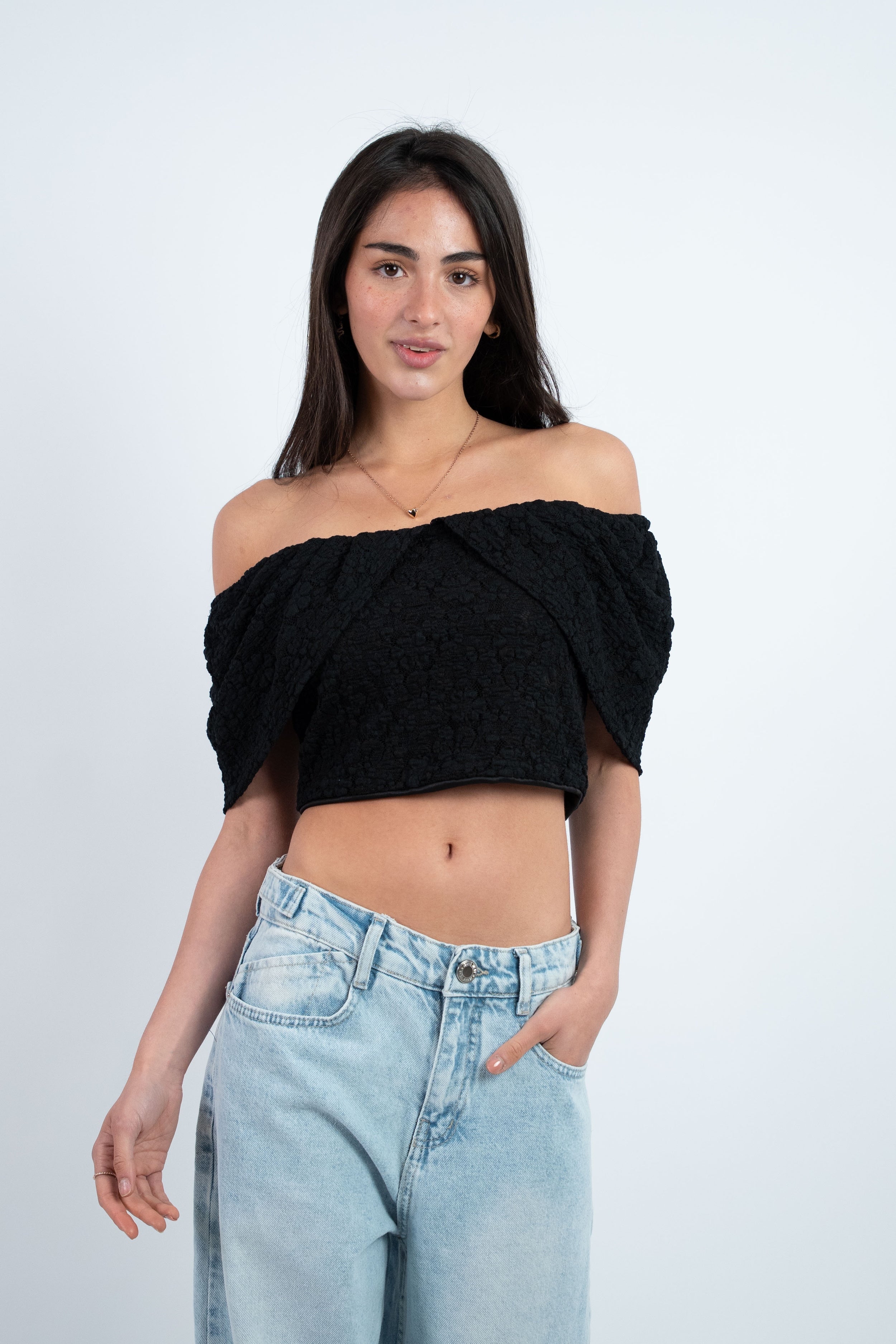 OFF SHOULDER CROPPED TOP