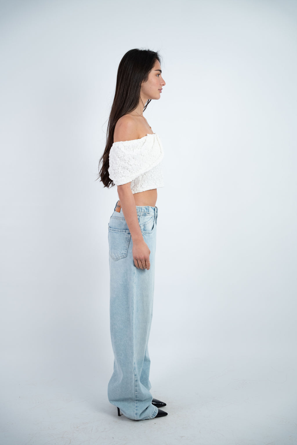 OFF SHOULDER CROPPED TOP