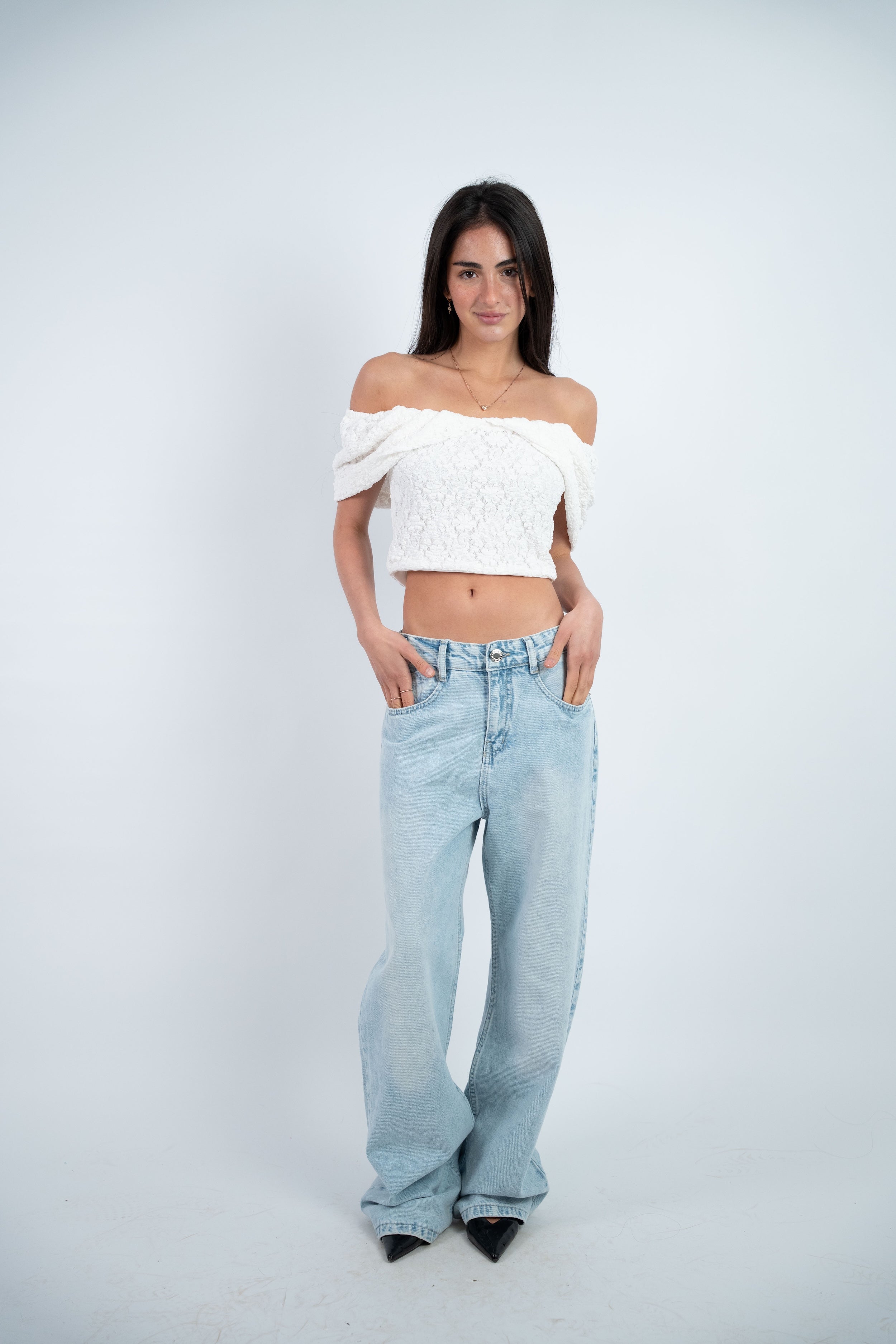 OFF SHOULDER CROPPED TOP
