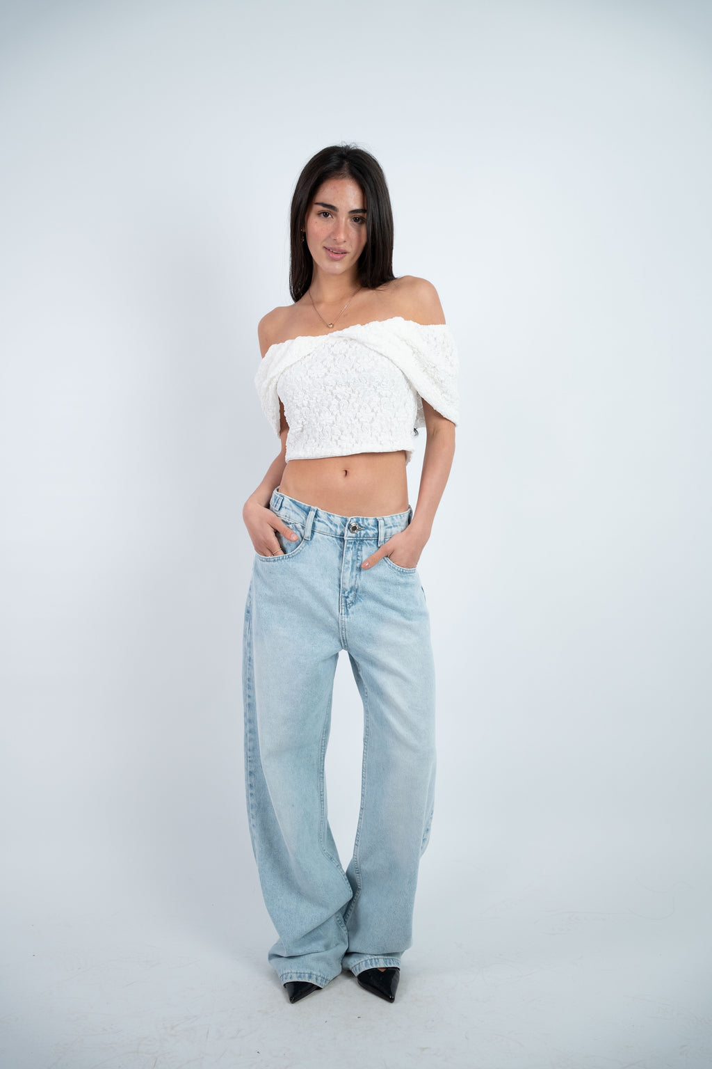 OFF SHOULDER CROPPED TOP