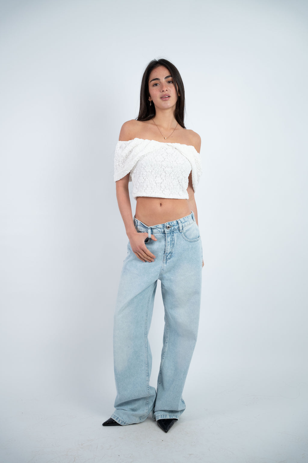 OFF SHOULDER CROPPED TOP