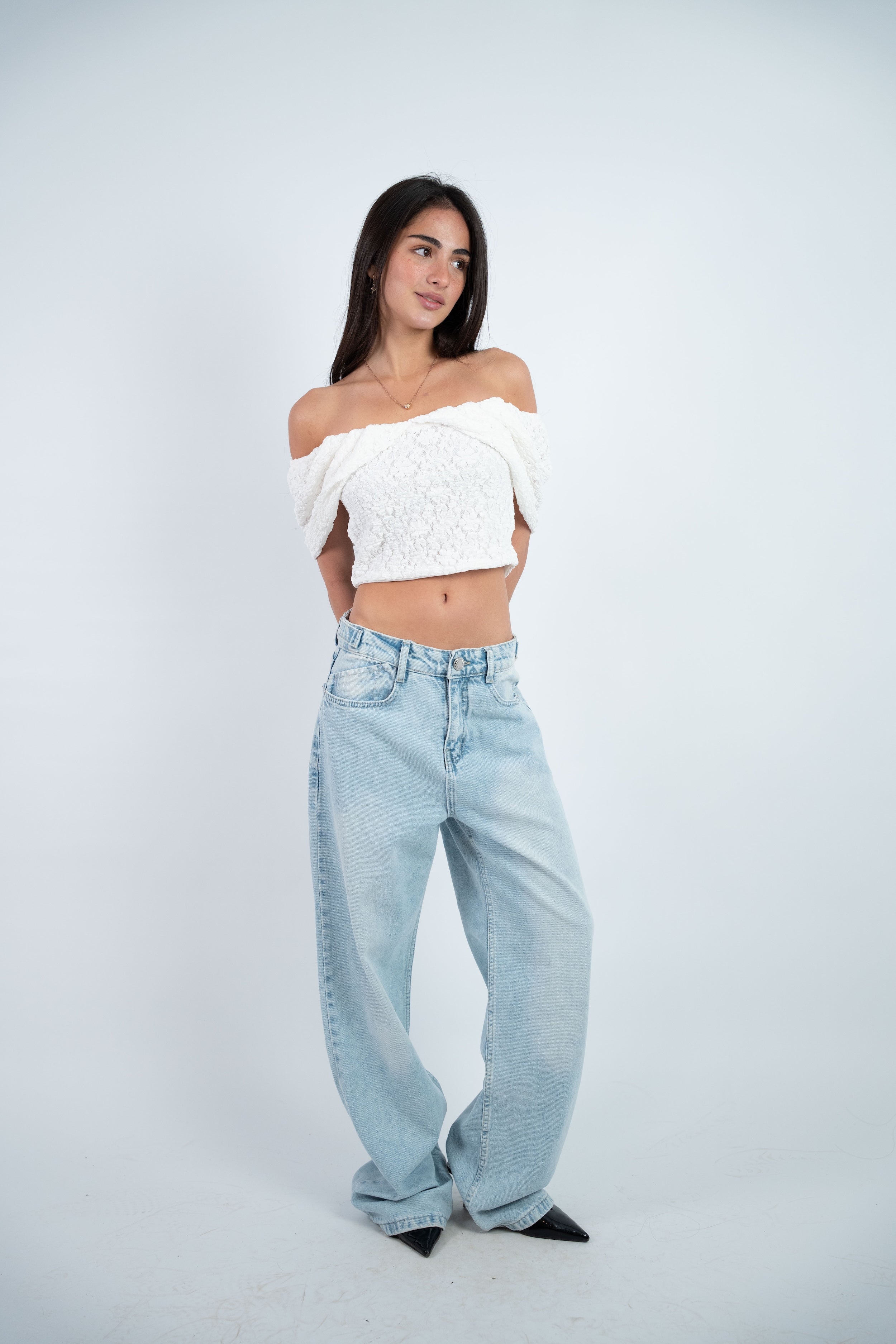 OFF SHOULDER CROPPED TOP