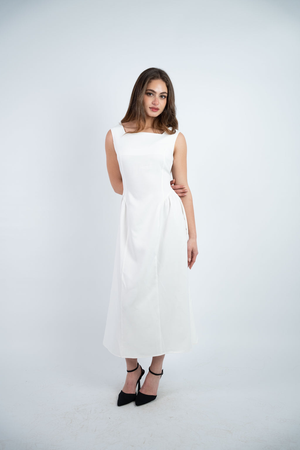 SLEEVELESS MIDI DRESS