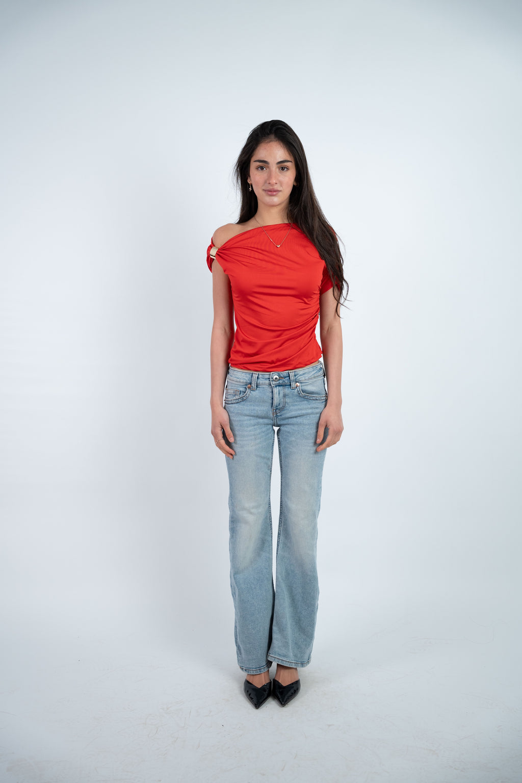ASYMMETRIC ONE SHOULDER TOP