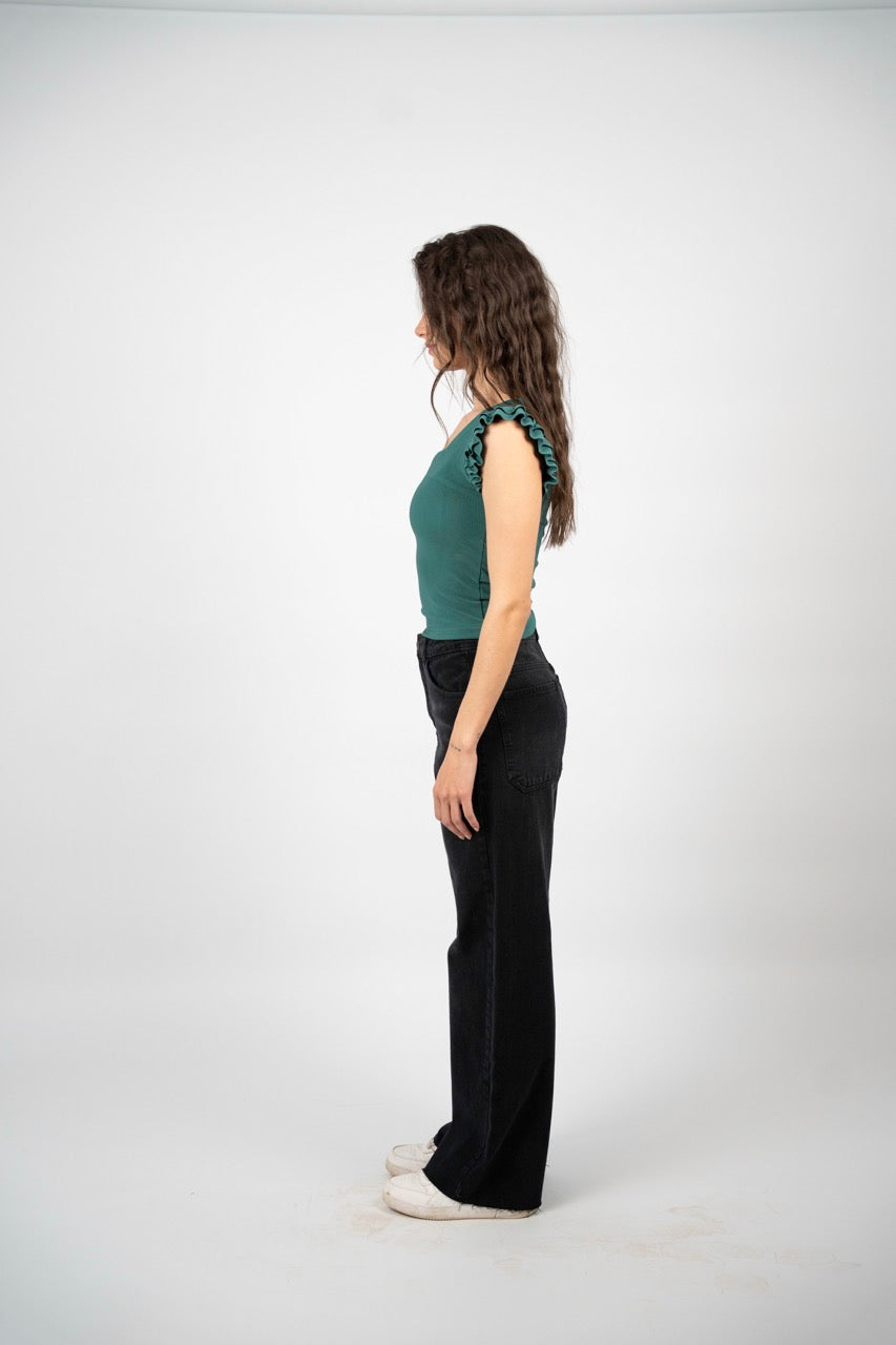 RUFFLE SLEEVE TOP