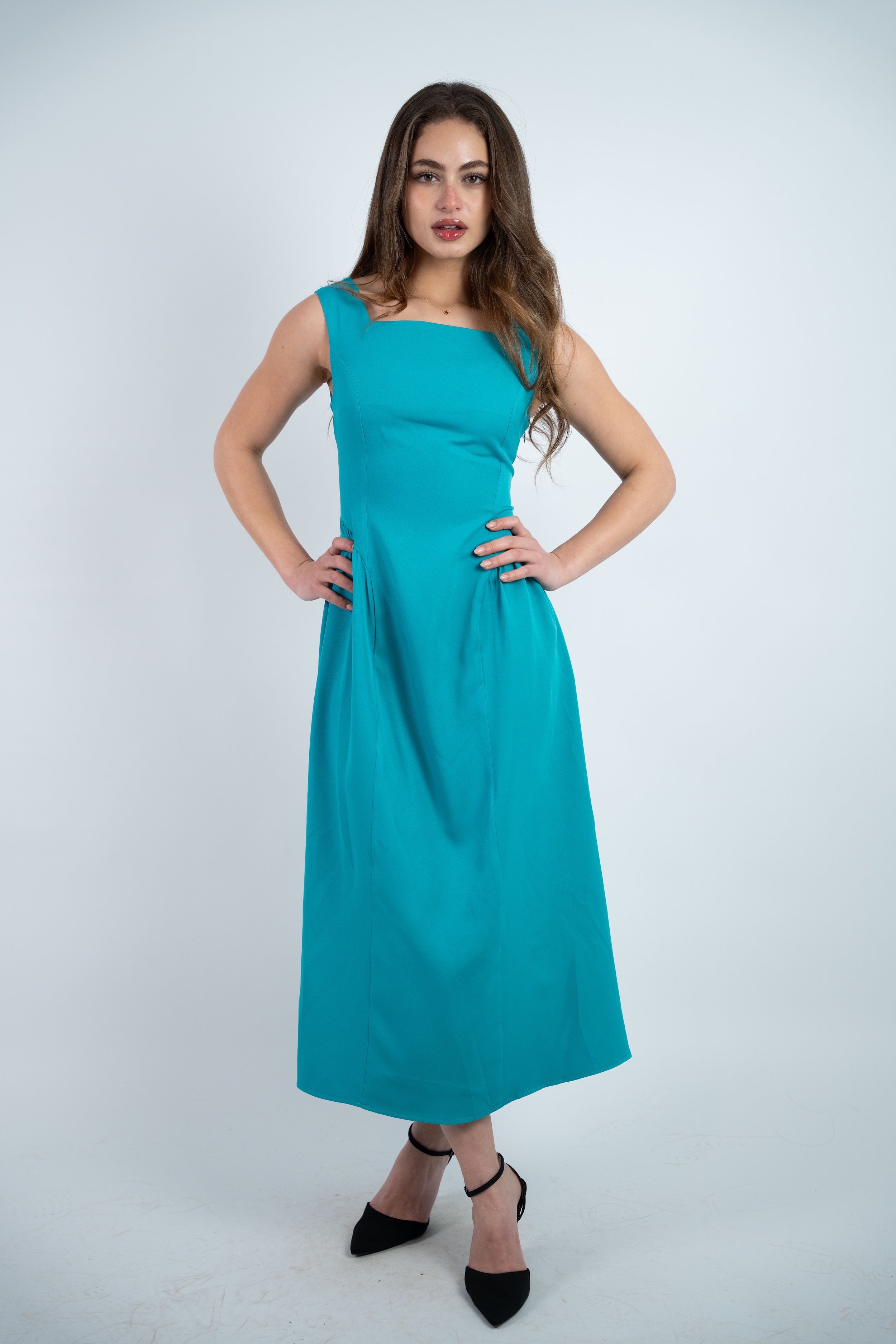 SLEEVELESS MIDI DRESS
