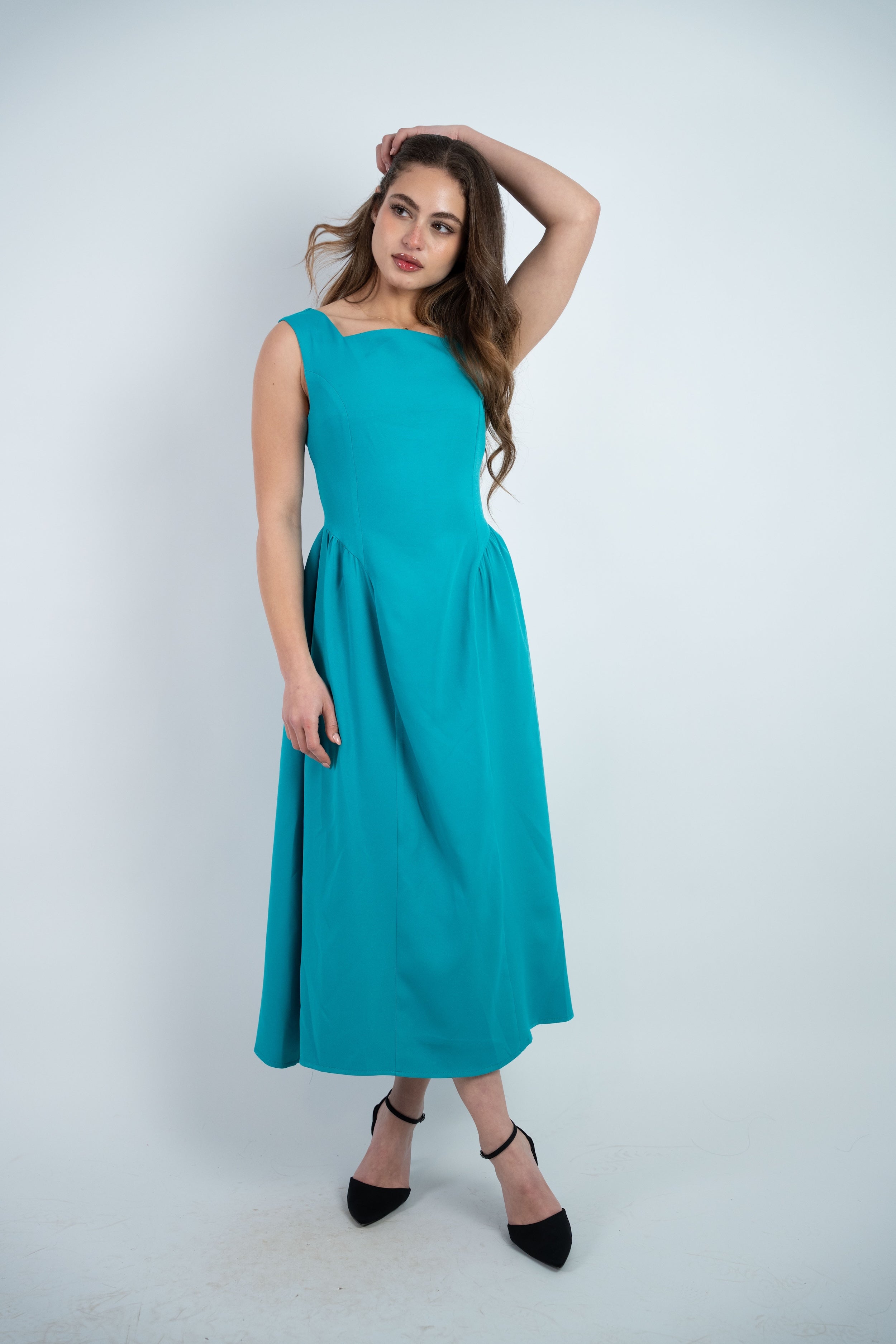SLEEVELESS MIDI DRESS