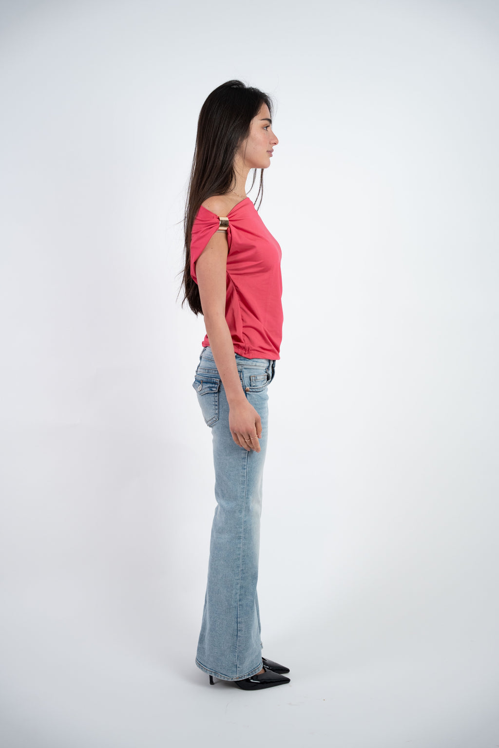 ASYMMETRIC ONE SHOULDER TOP