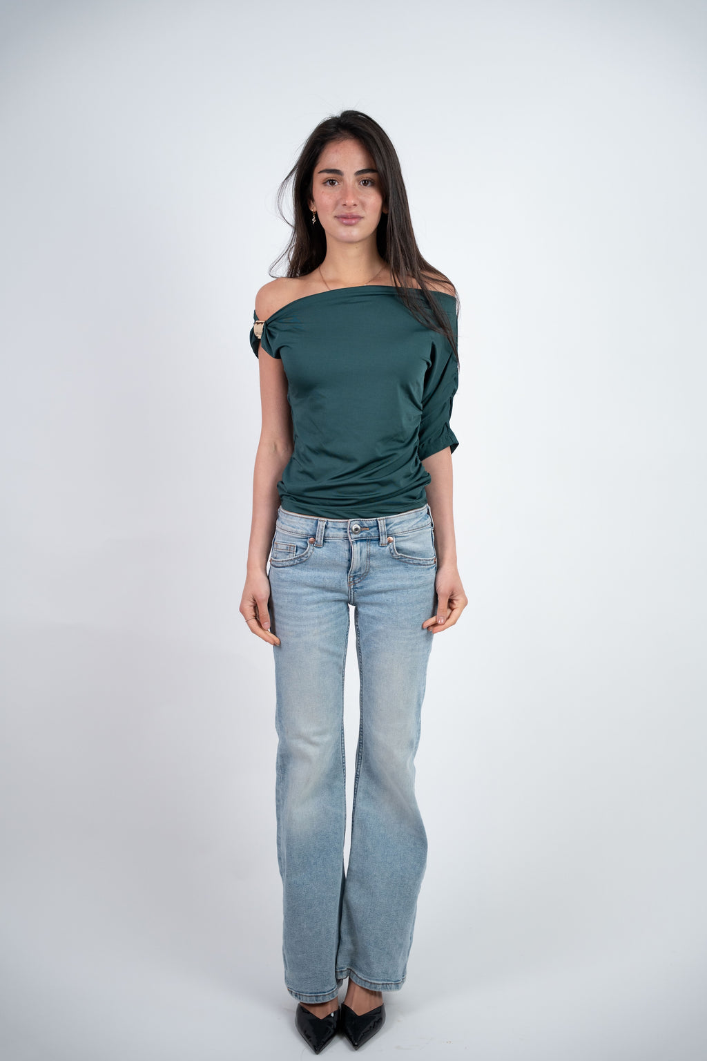 ASYMMETRIC ONE SHOULDER TOP