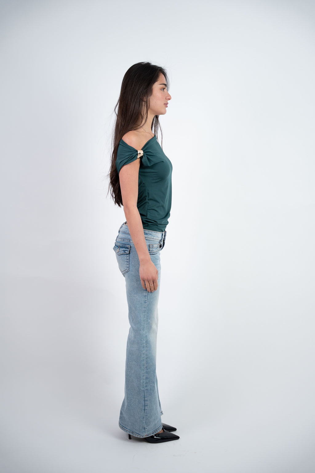ASYMMETRIC ONE SHOULDER TOP