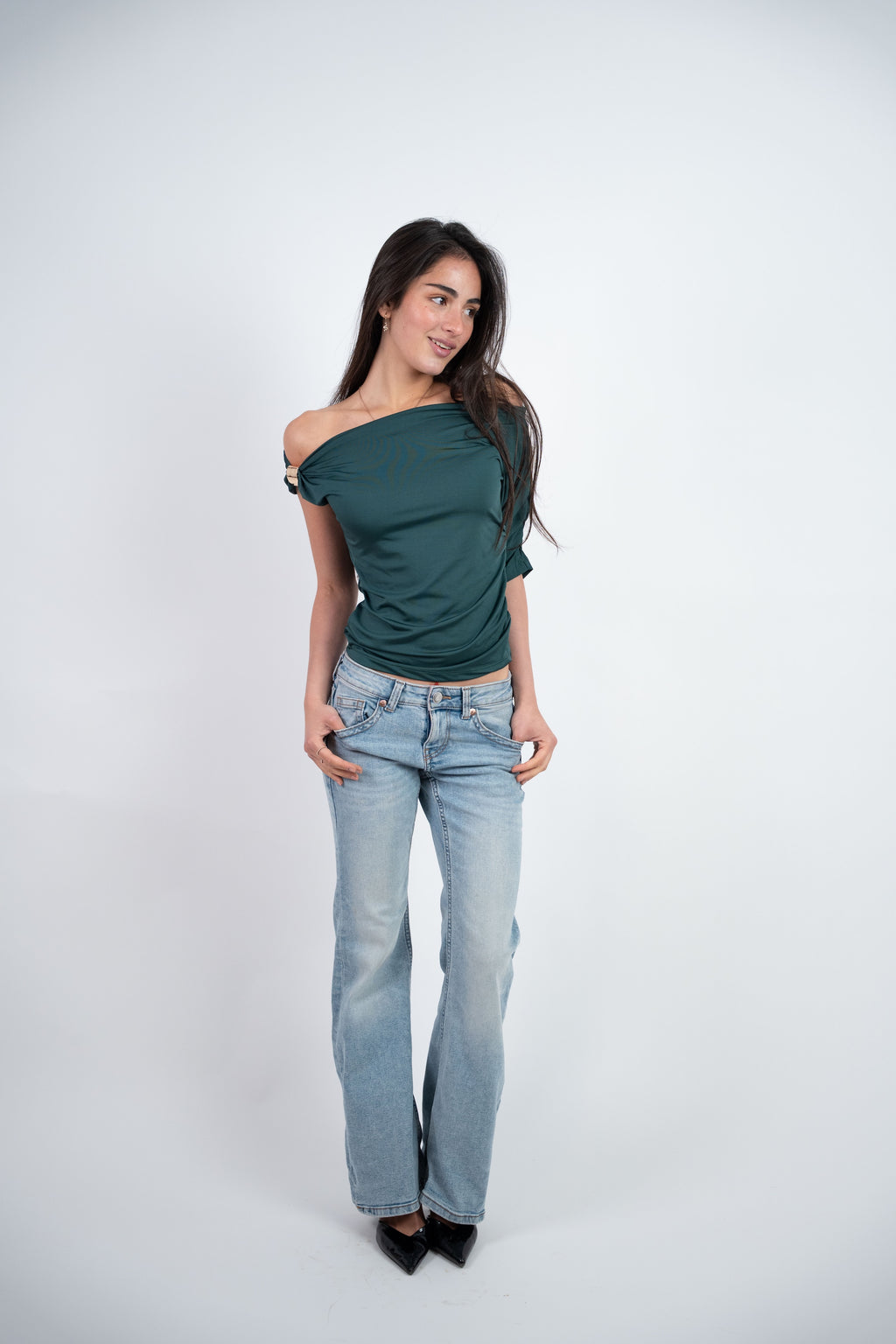 ASYMMETRIC ONE SHOULDER TOP