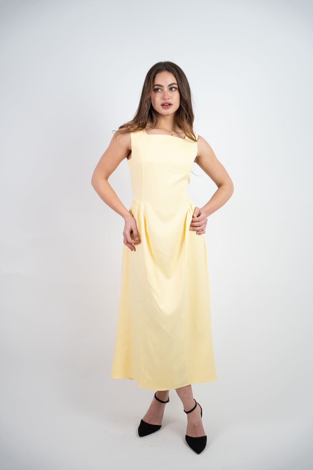 SLEEVELESS MIDI DRESS