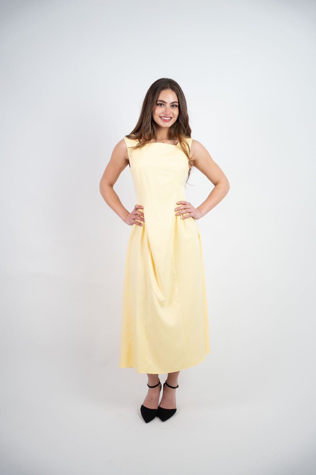 SLEEVELESS MIDI DRESS