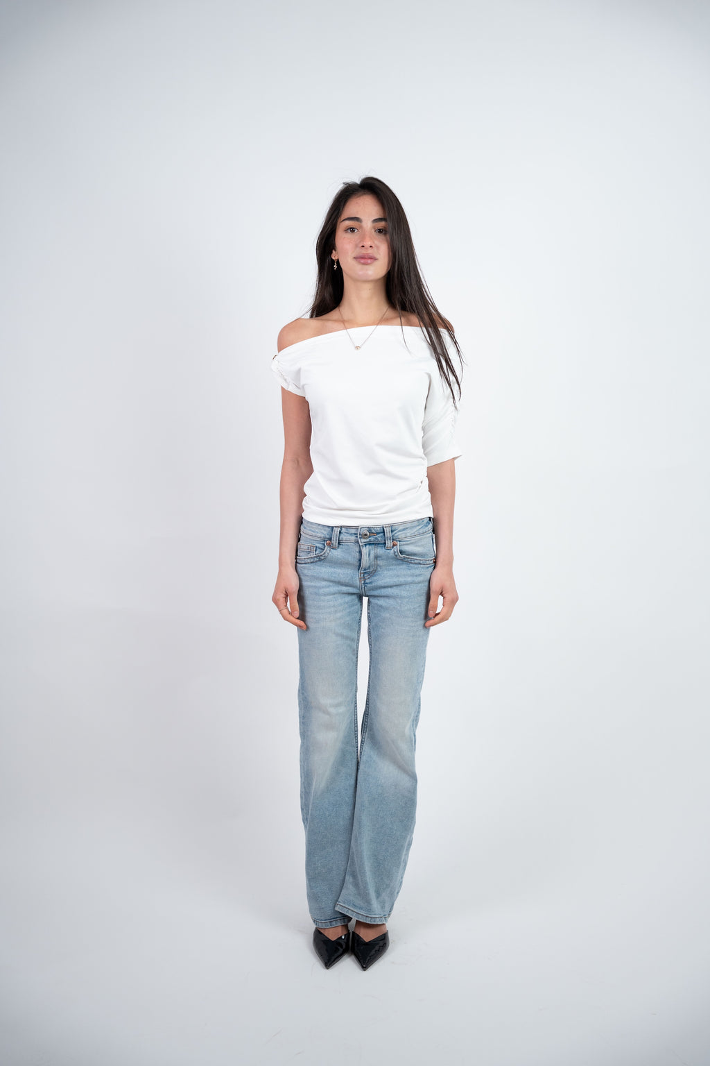 ASYMMETRIC ONE SHOULDER TOP