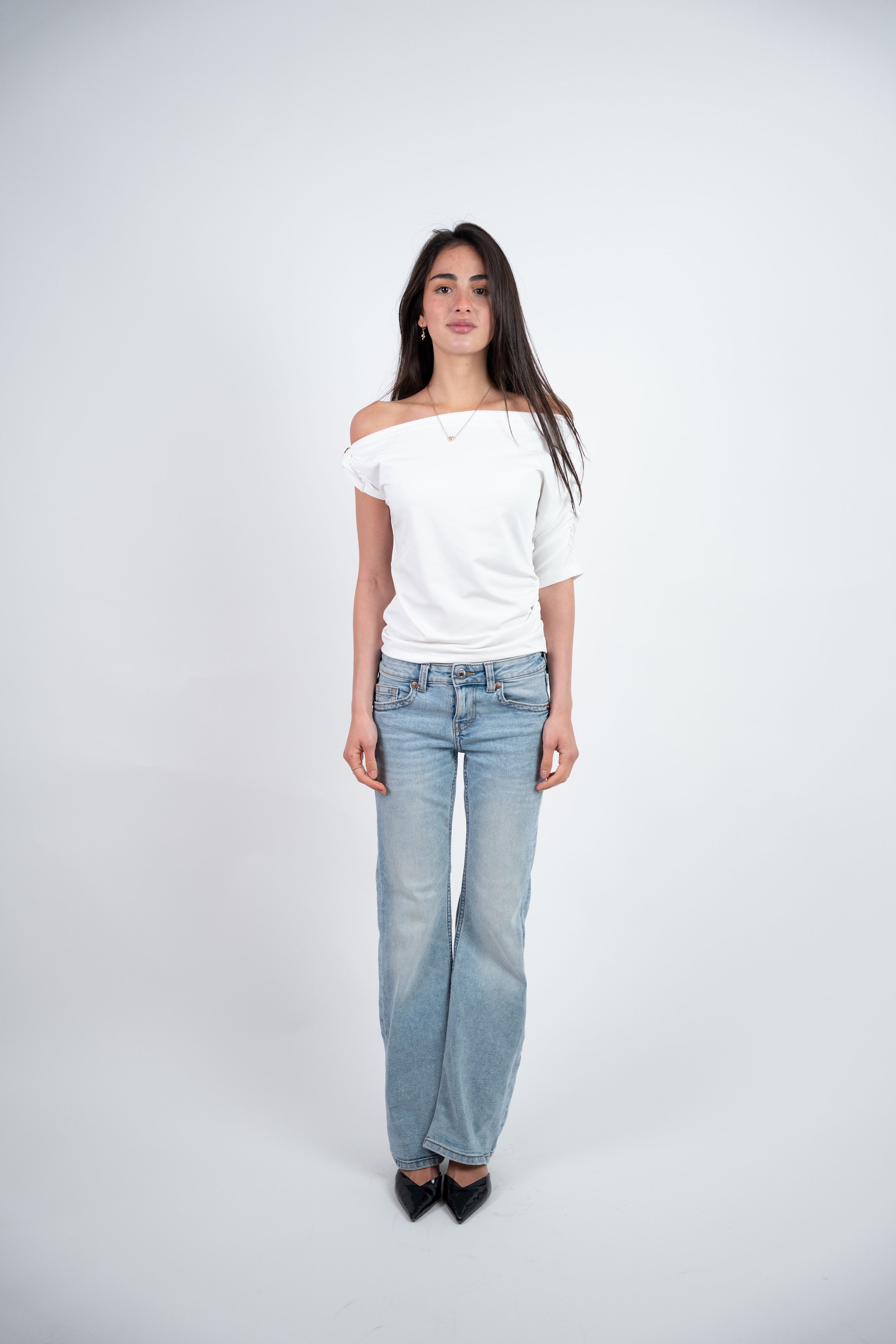 ASYMMETRIC ONE SHOULDER TOP