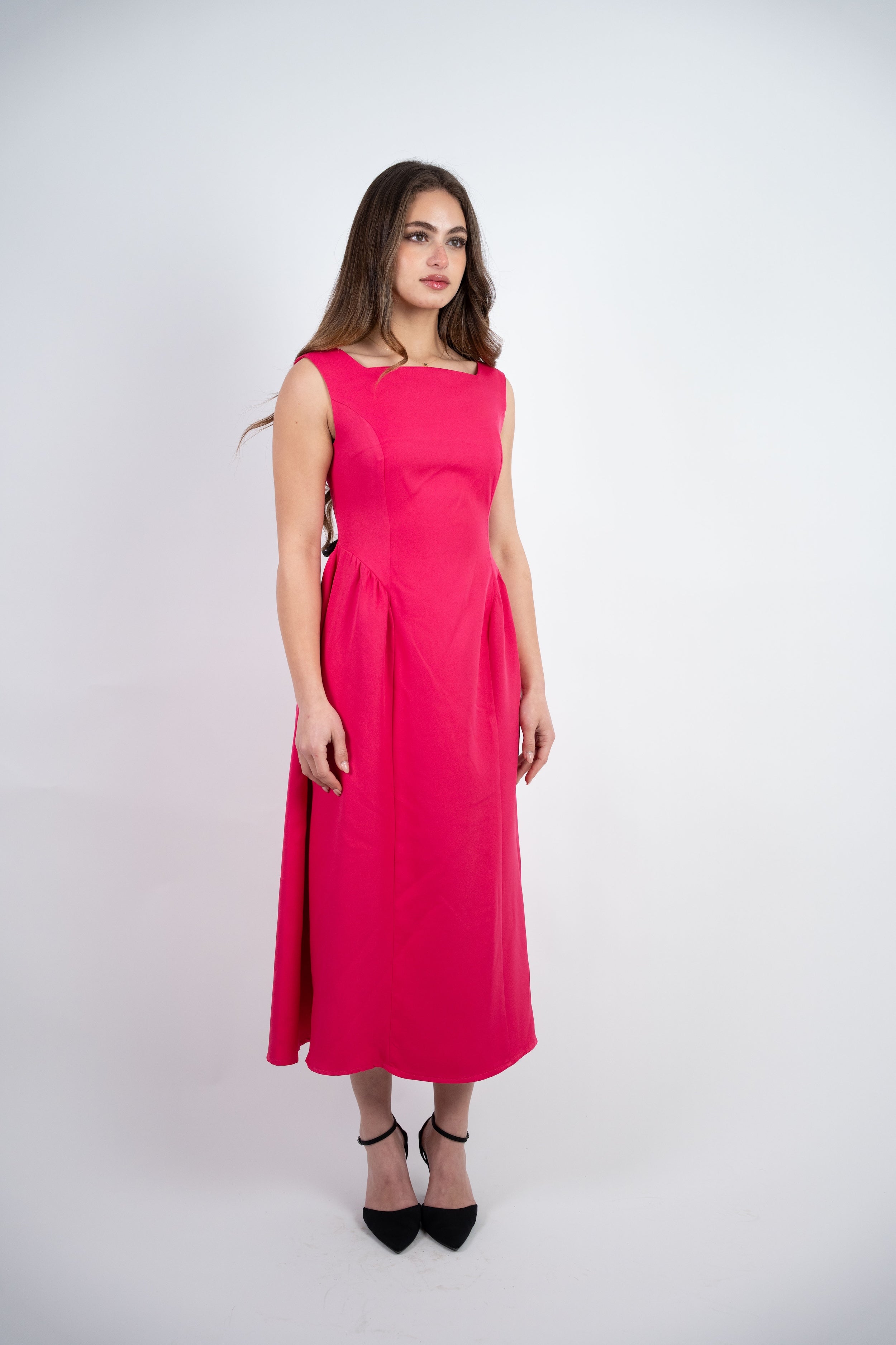 SLEEVELESS MIDI DRESS