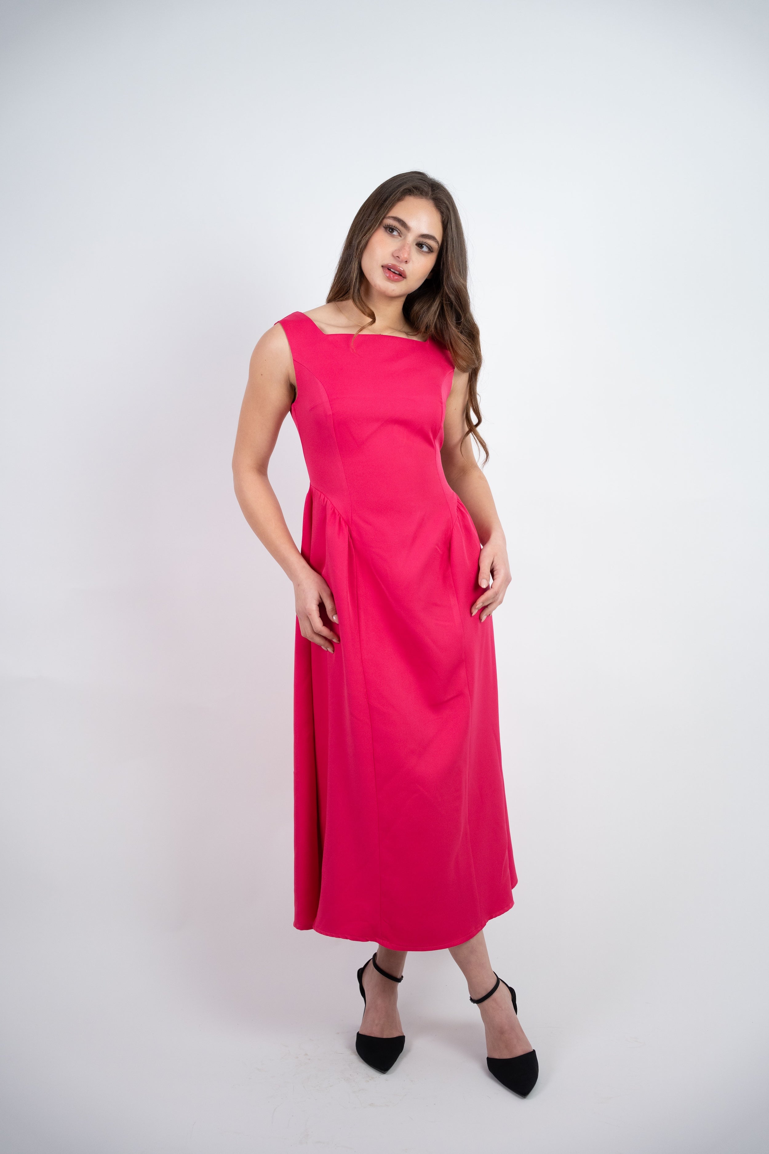 SLEEVELESS MIDI DRESS