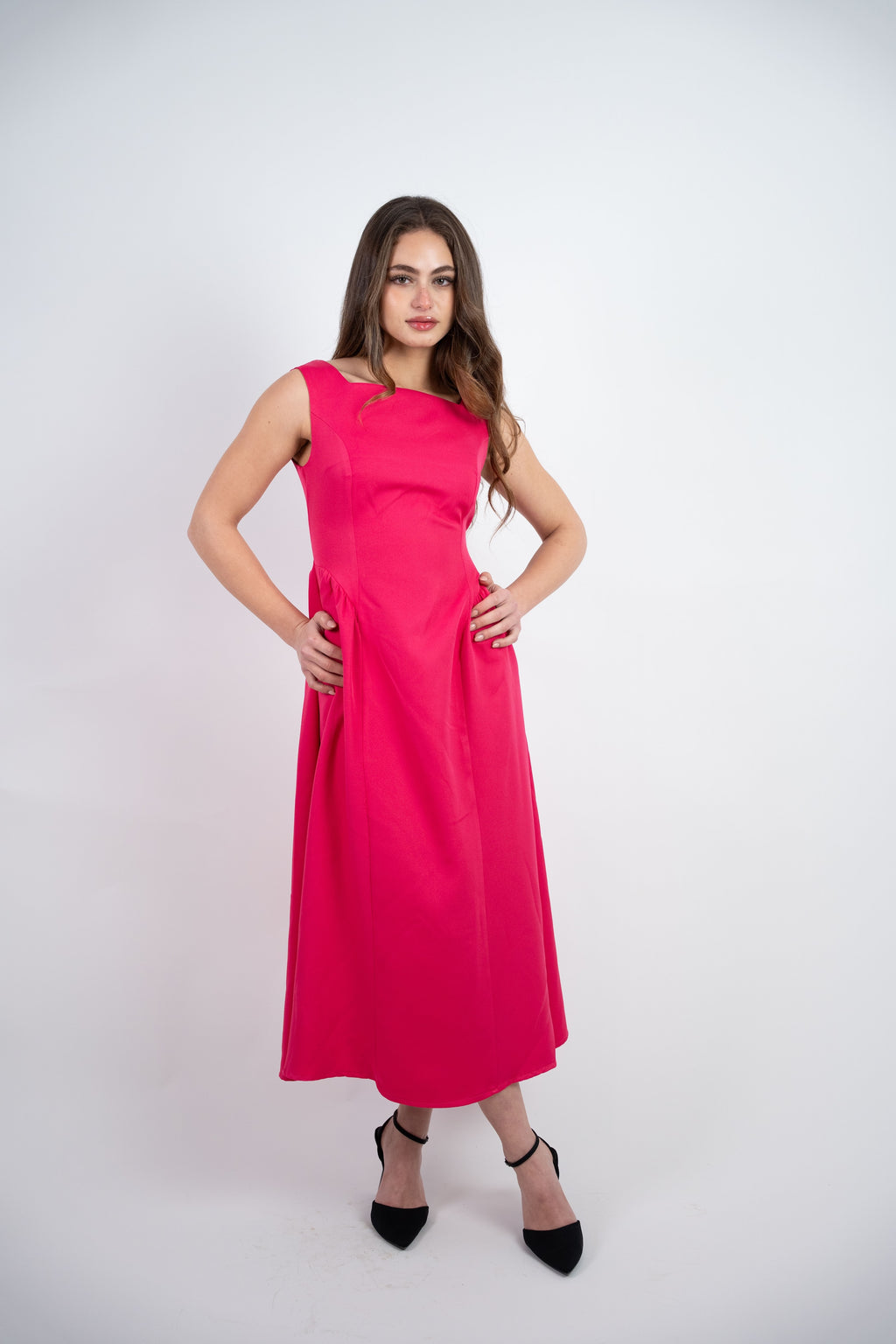 SLEEVELESS MIDI DRESS