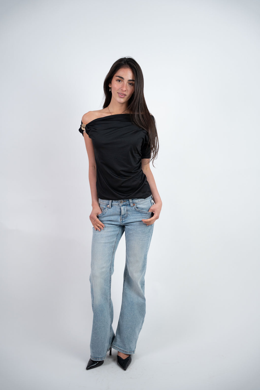 ASYMMETRIC ONE SHOULDER TOP