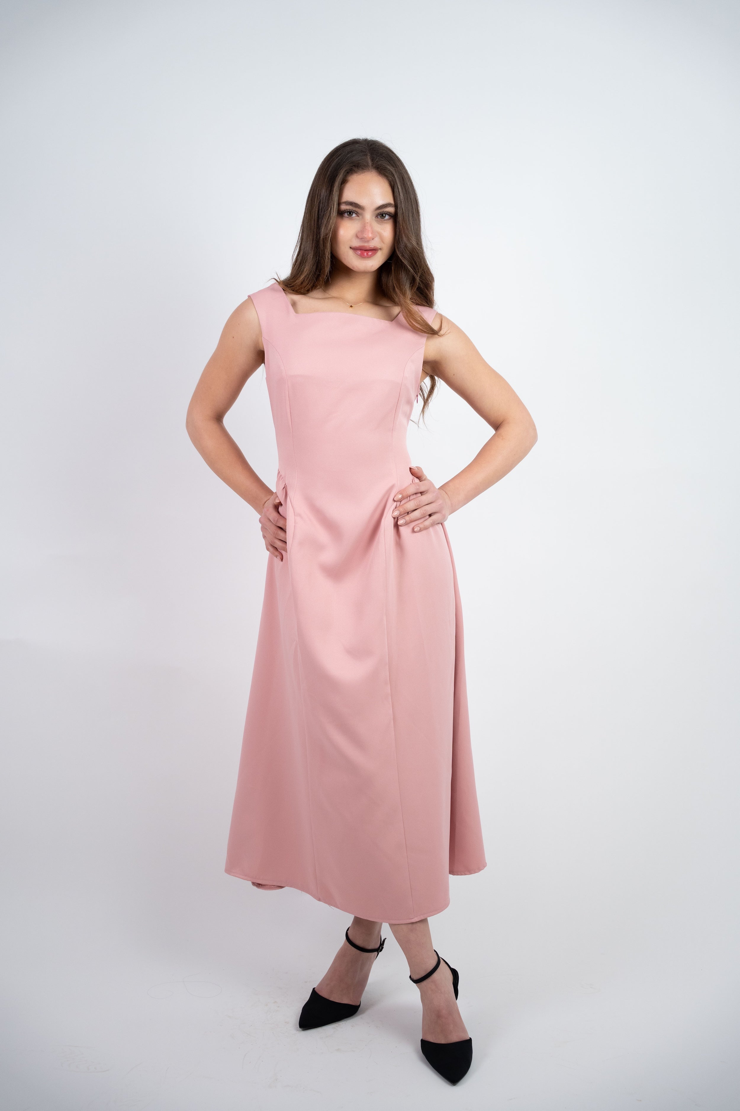 SLEEVELESS MIDI DRESS
