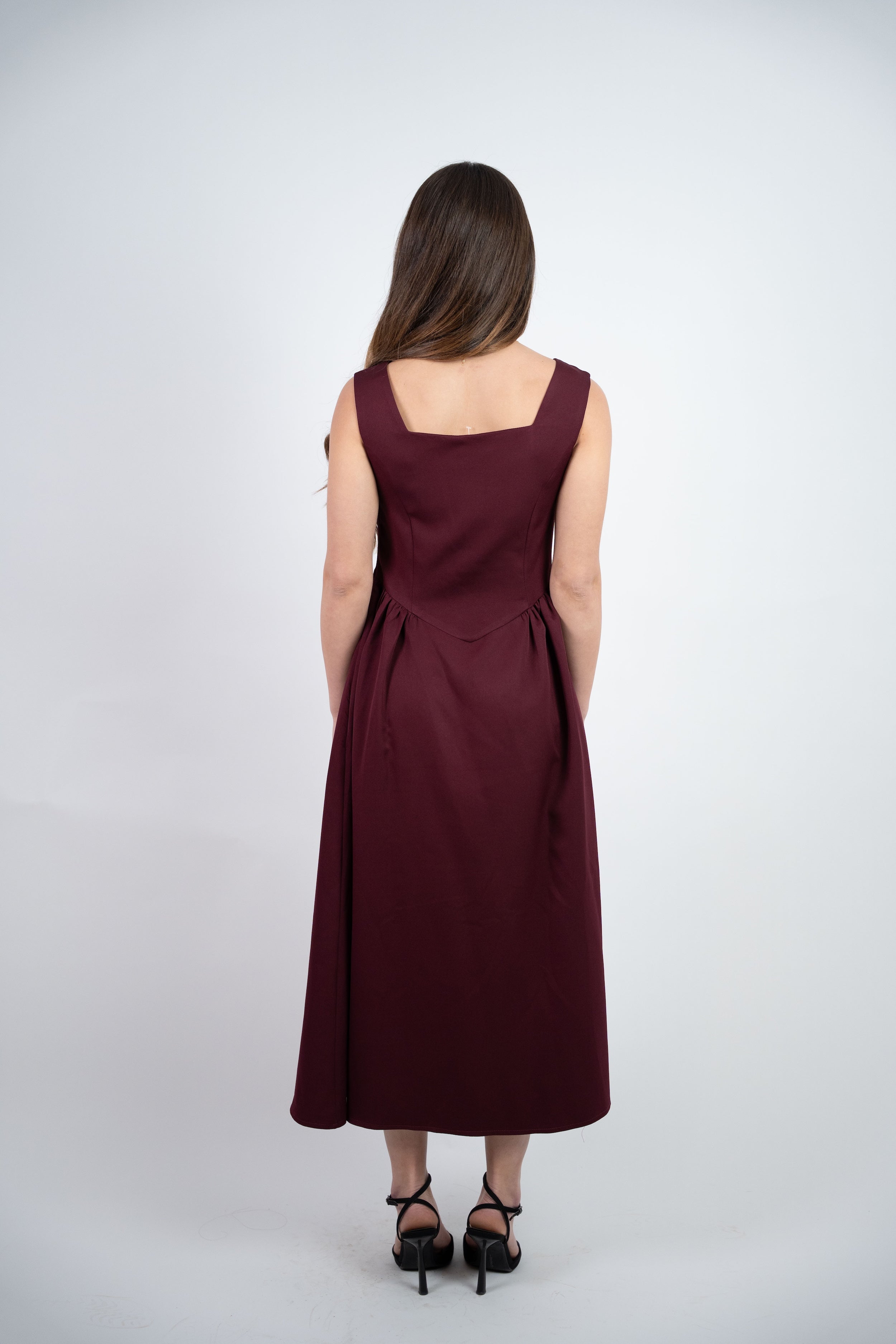 SLEEVELESS MIDI DRESS