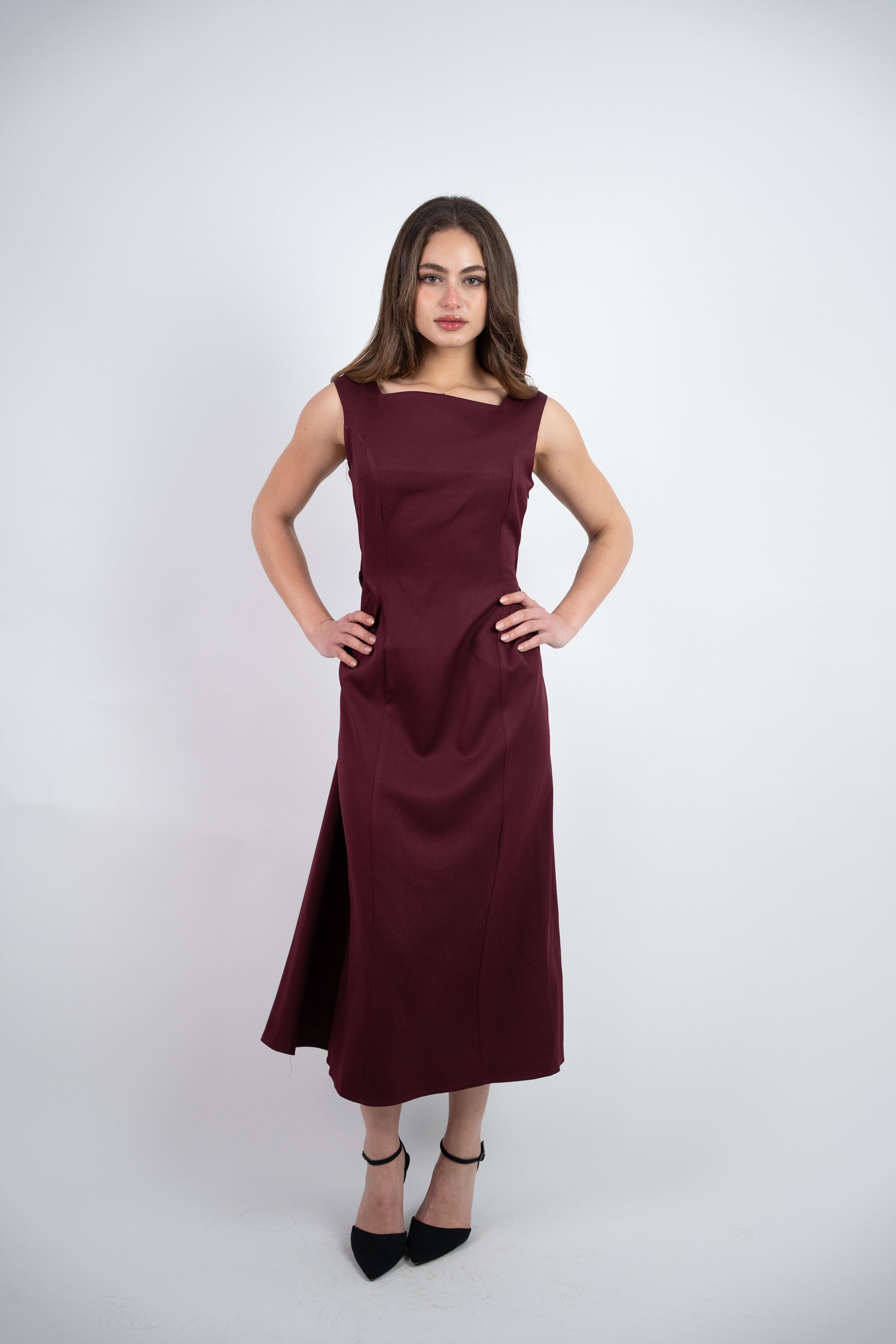 SLEEVELESS MIDI DRESS