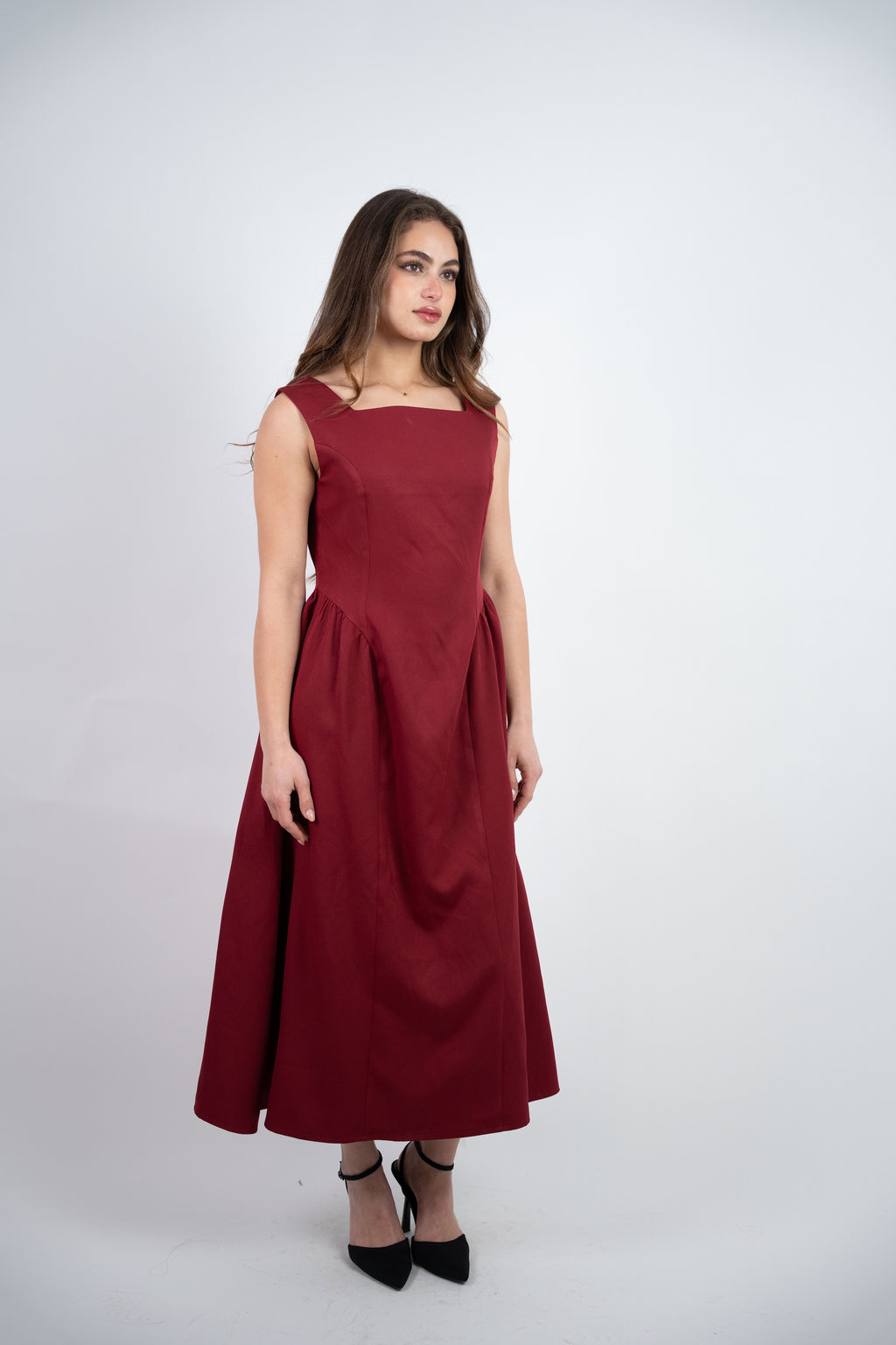 SLEEVELESS MIDI DRESS