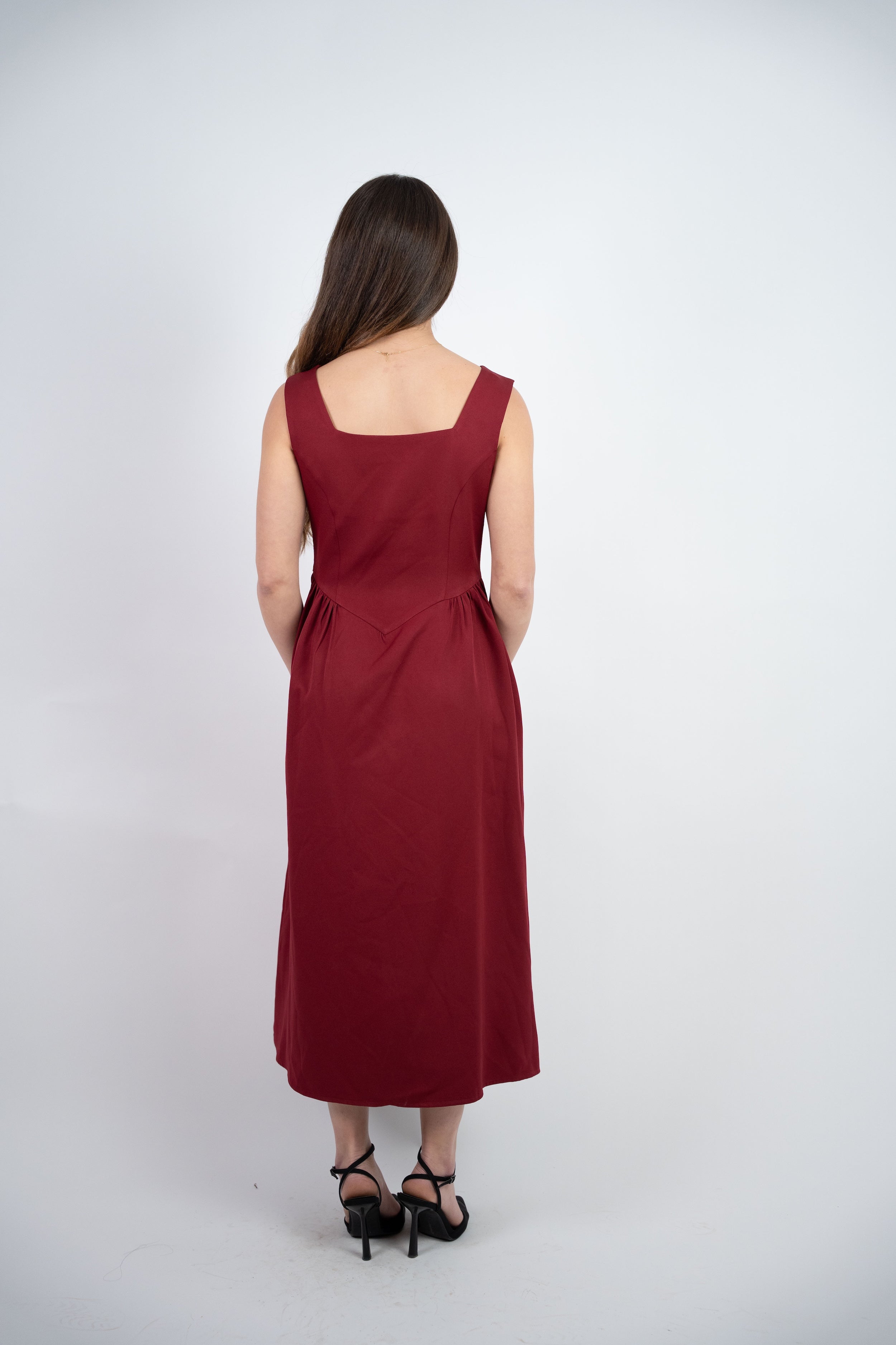 SLEEVELESS MIDI DRESS
