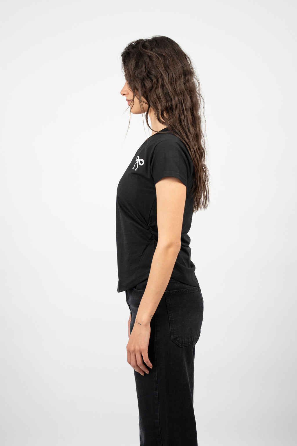 BOW DETAIL V-NECK T-SHIRT