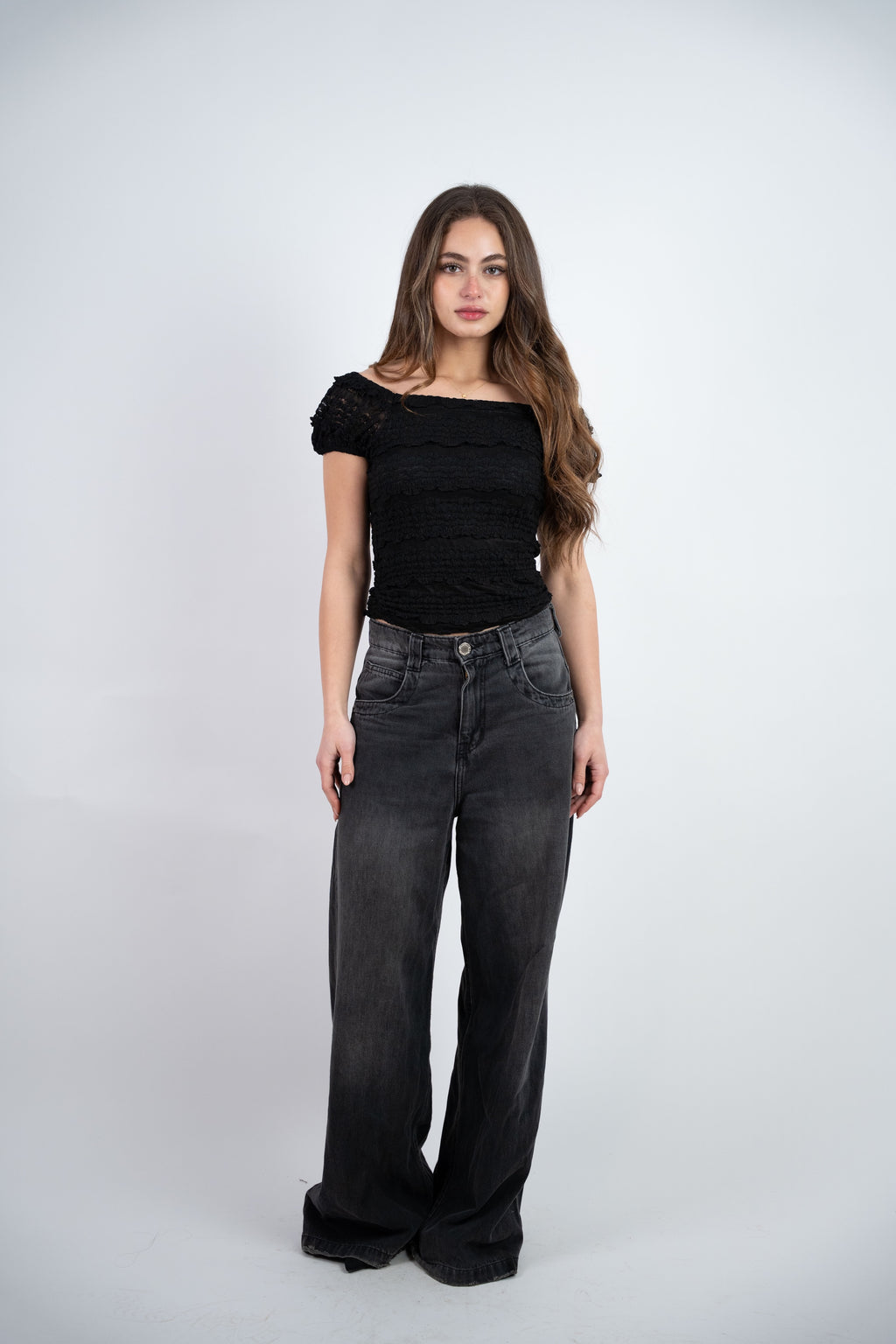 LACE FITTED TOP