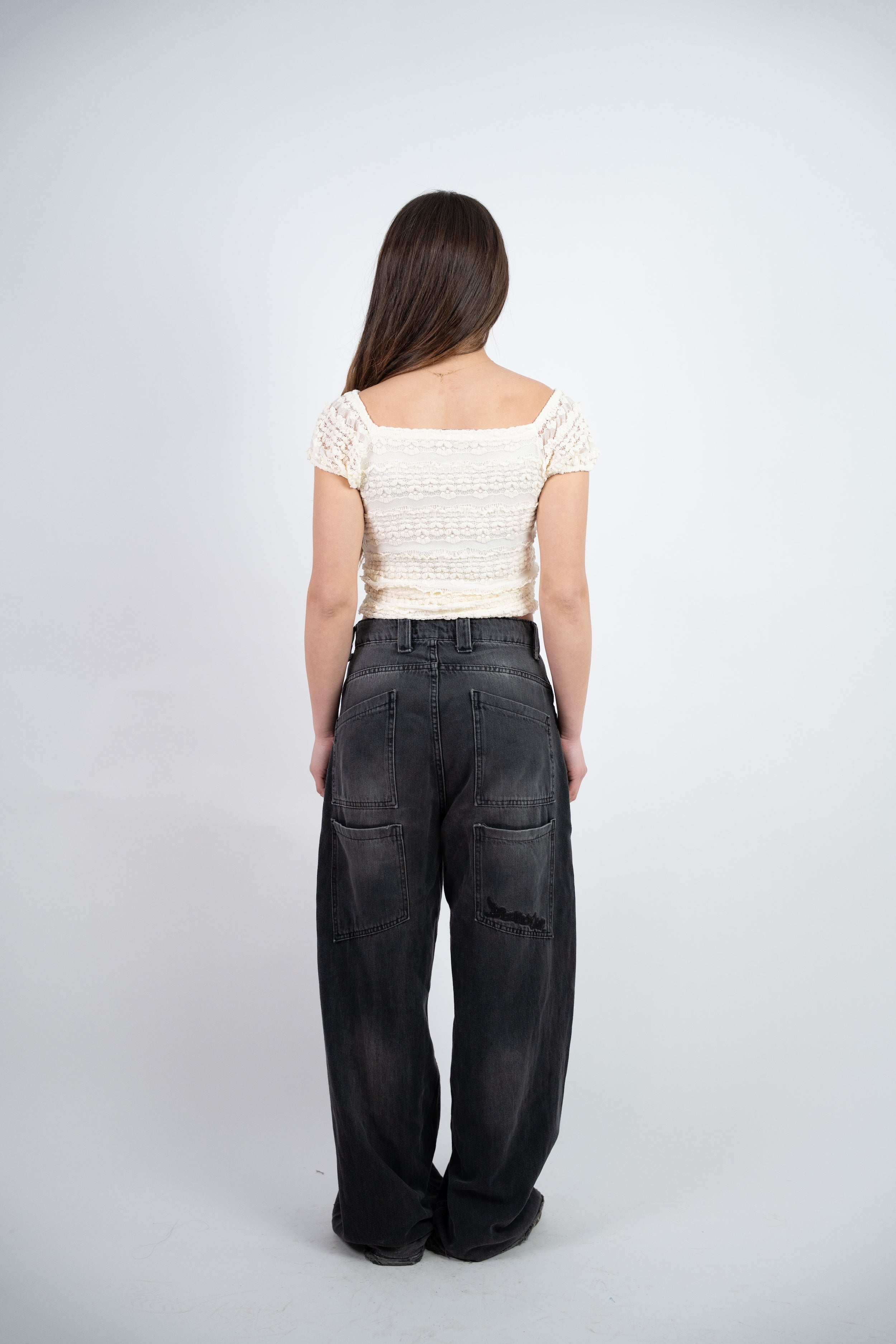LACE FITTED TOP