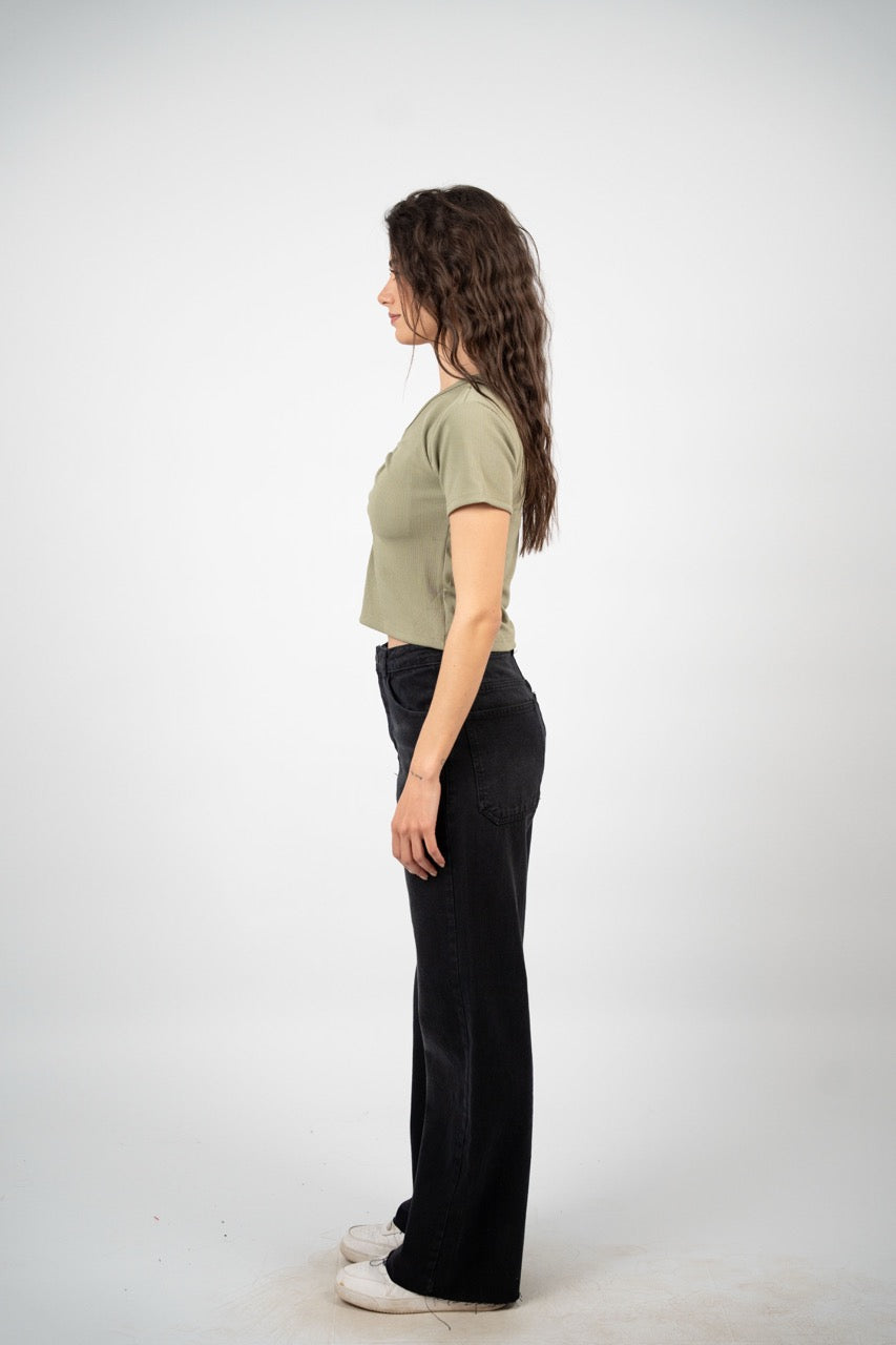 RUCHED V-NECK CROP TOP